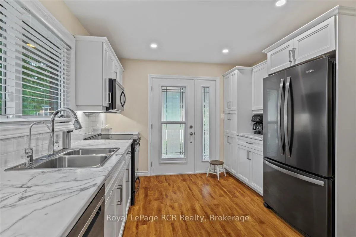 Photo 5 of 382 3rd Street, Hanover — HOMEH