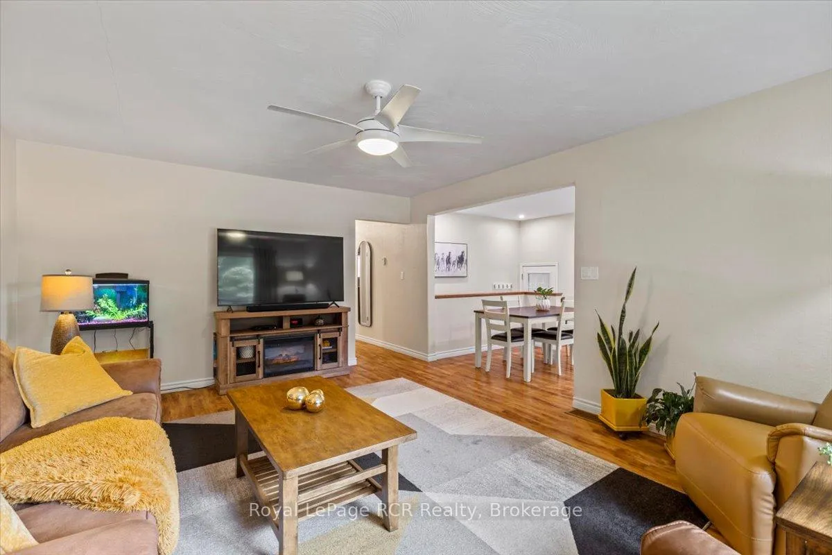 Photo 8 of 382 3rd Street, Hanover — HOMEH
