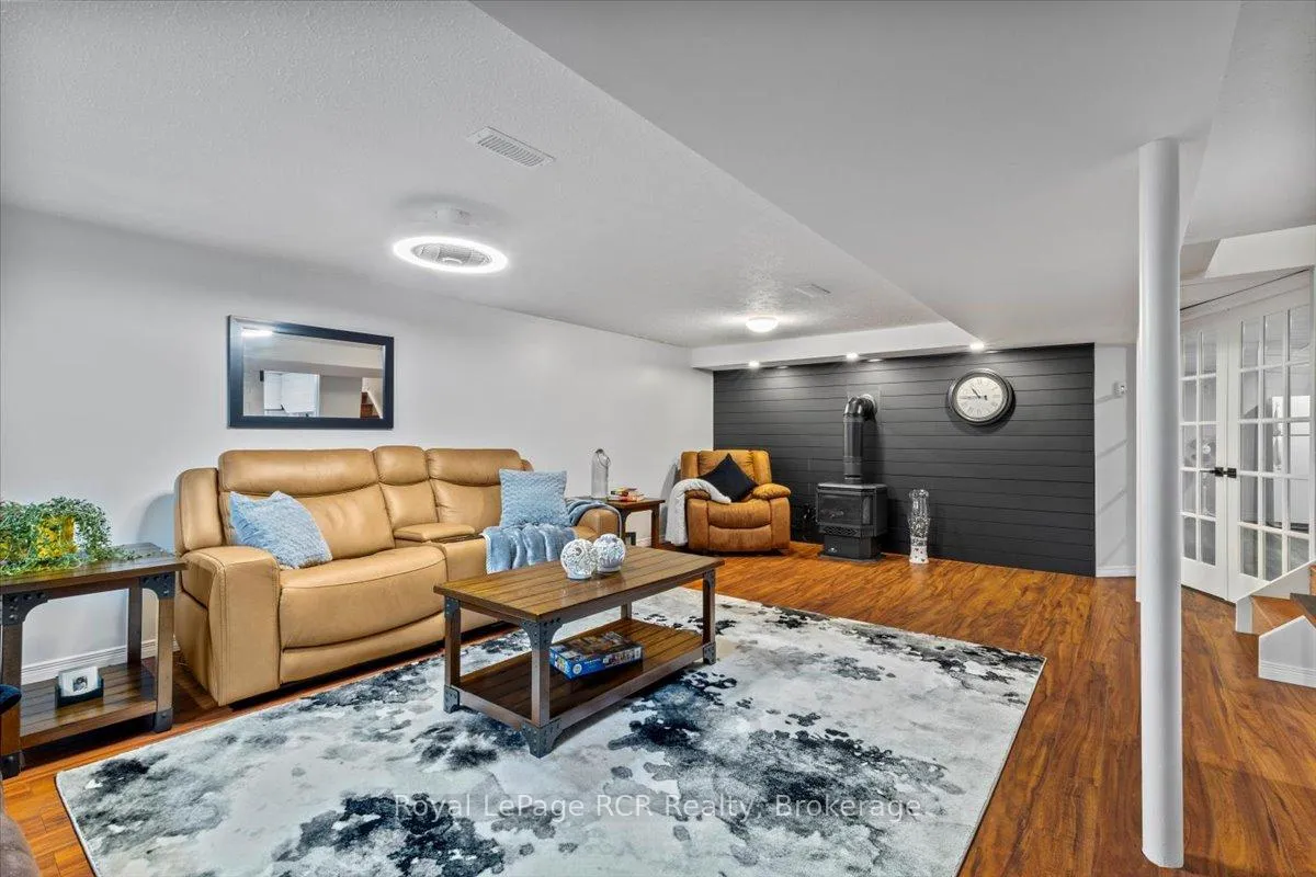 Photo 16 of 382 3rd Street, Hanover — HOMEH