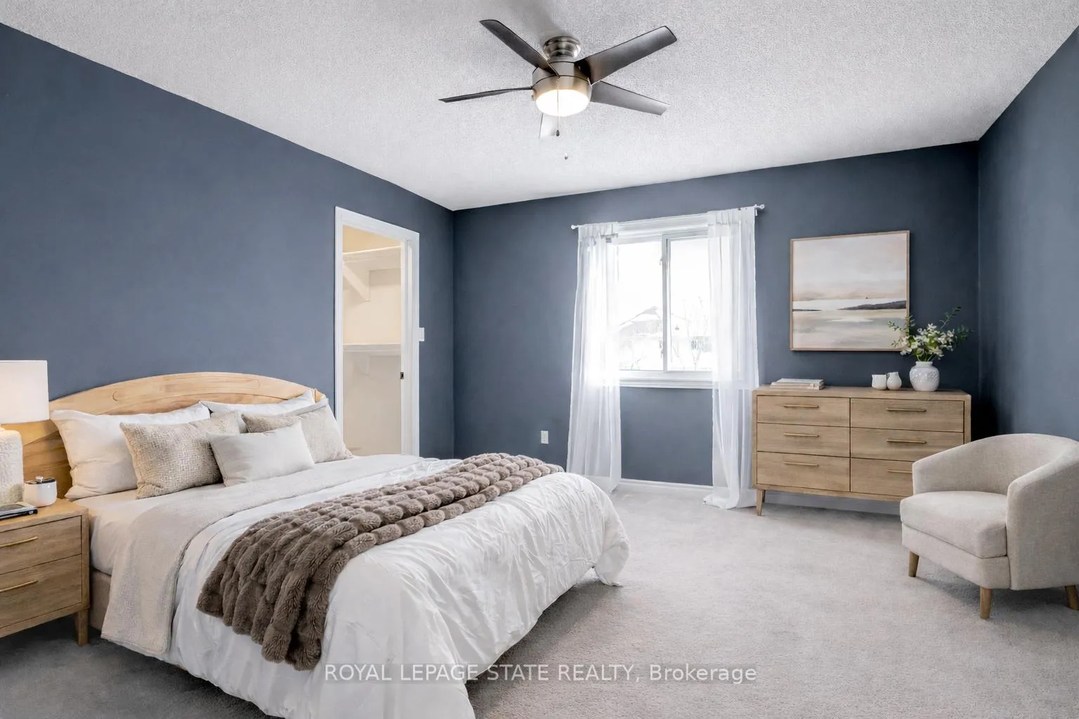 Photo 27 of 114 Armour Crescent, Hamilton, Meadowlands — HOMEH