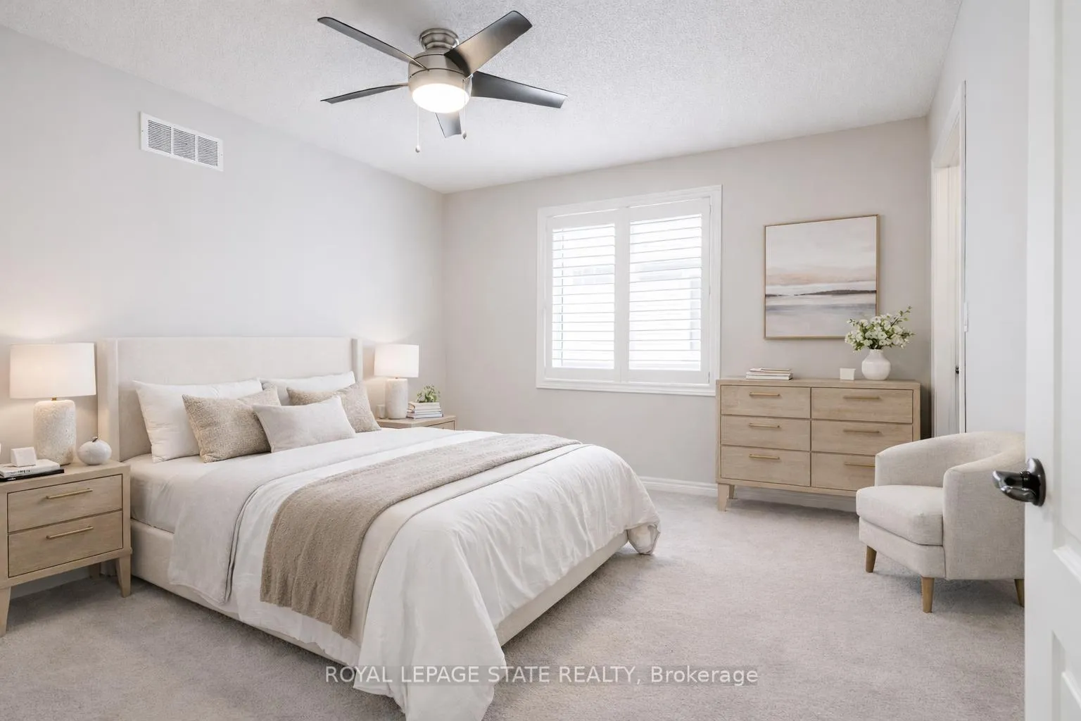 Photo 29 of 114 Armour Crescent, Hamilton, Meadowlands — HOMEH