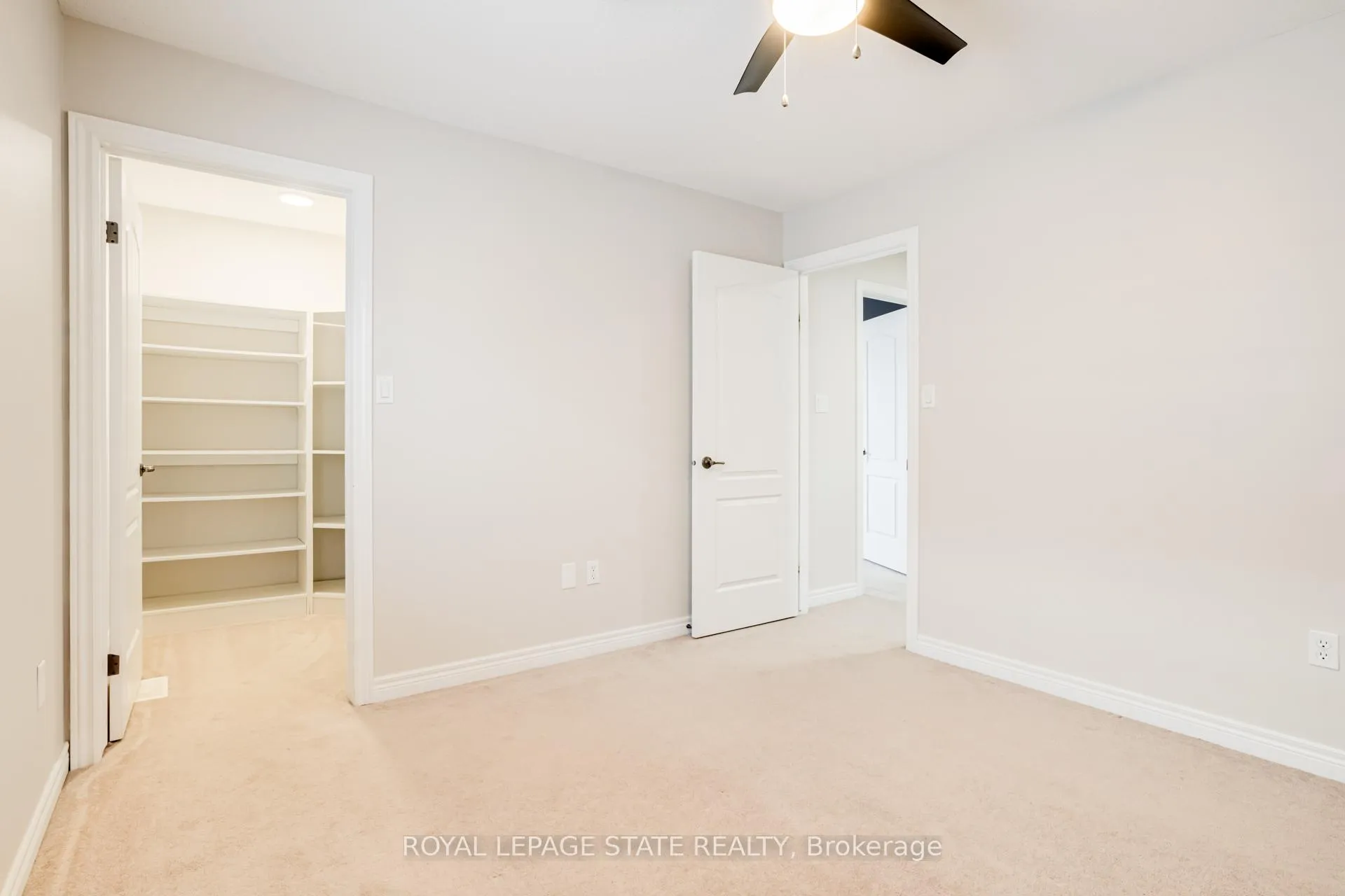 Photo 30 of 114 Armour Crescent, Hamilton, Meadowlands — HOMEH