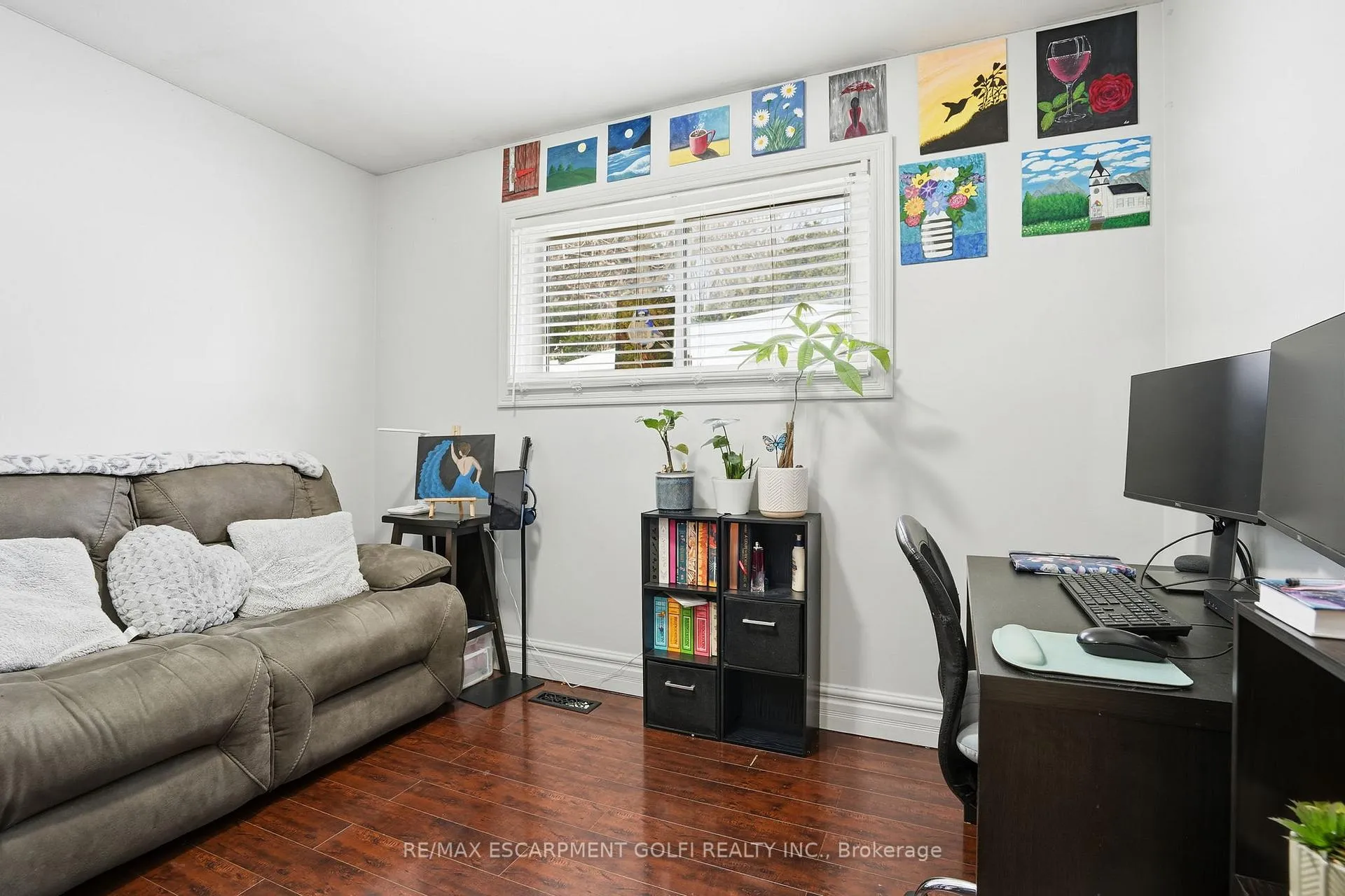 Photo 16 of 7 Piott Court, Hamilton, Stoney Creek — HOMEH