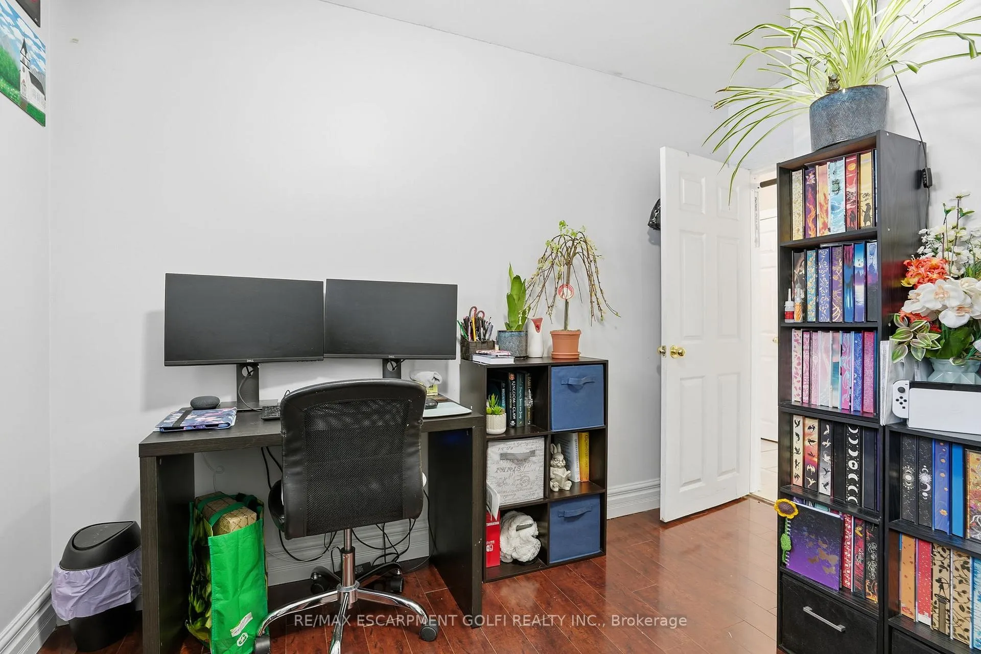 Photo 17 of 7 Piott Court, Hamilton, Stoney Creek — HOMEH