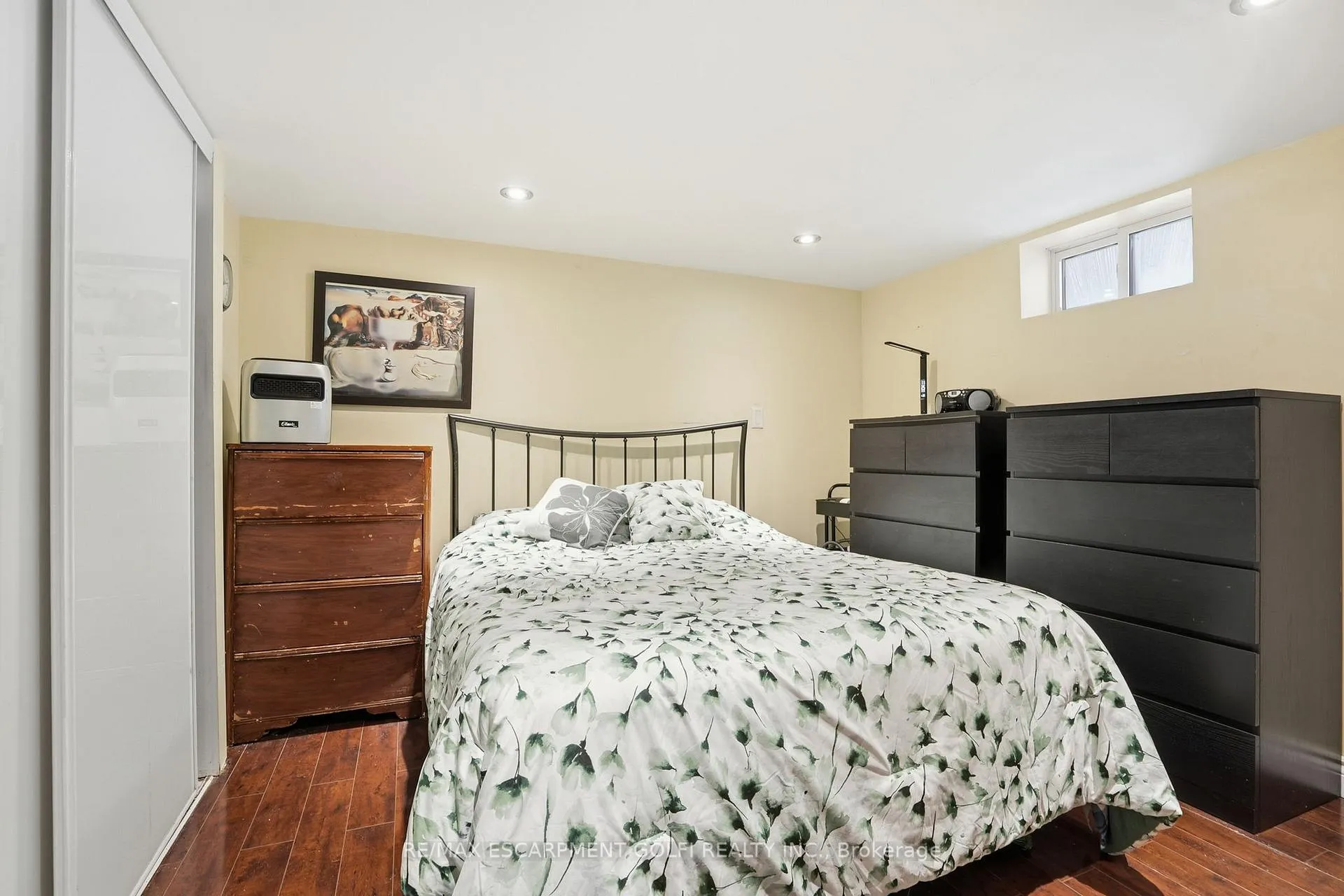 Photo 22 of 7 Piott Court, Hamilton, Stoney Creek — HOMEH