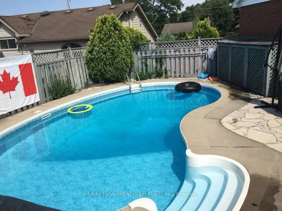 Photo 30 of 7 Piott Court, Hamilton, Stoney Creek — HOMEH