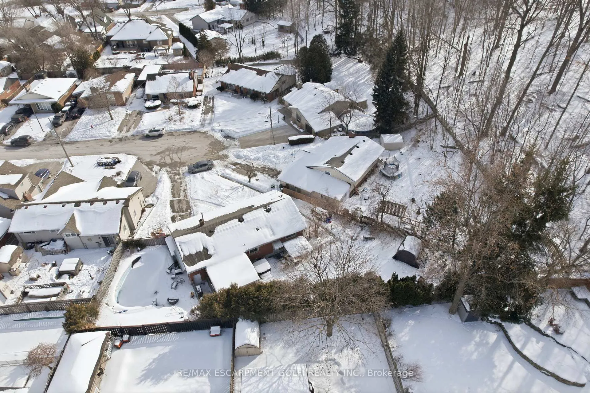 Photo 33 of 7 Piott Court, Hamilton, Stoney Creek — HOMEH