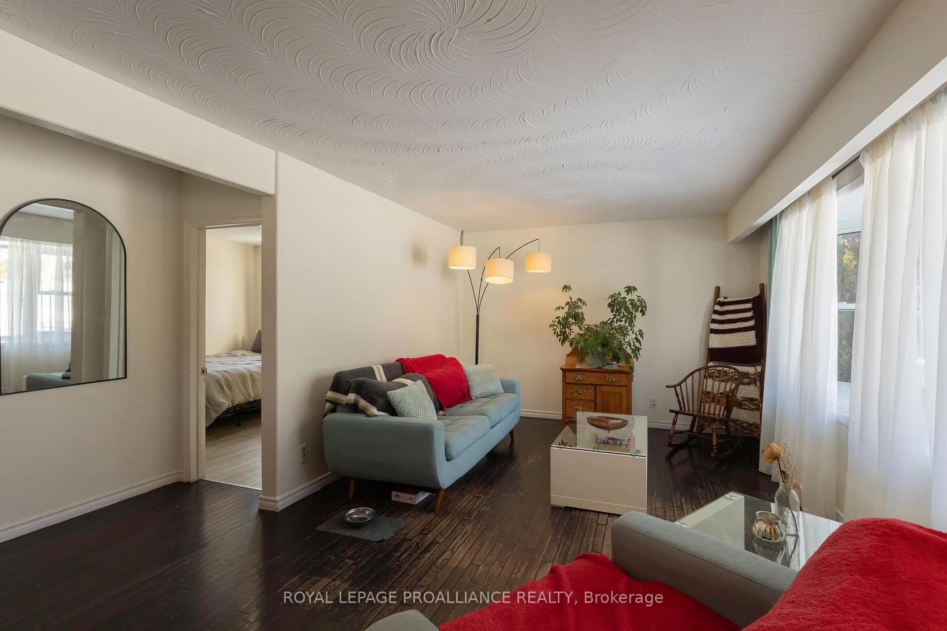 Photo 2 of 26 Cloverleaf Drive, Belleville, Thurlow Ward — HOMEH