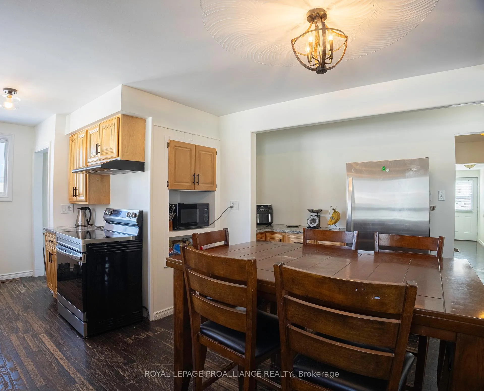 Photo 4 of 26 Cloverleaf Drive, Belleville, Thurlow Ward — HOMEH