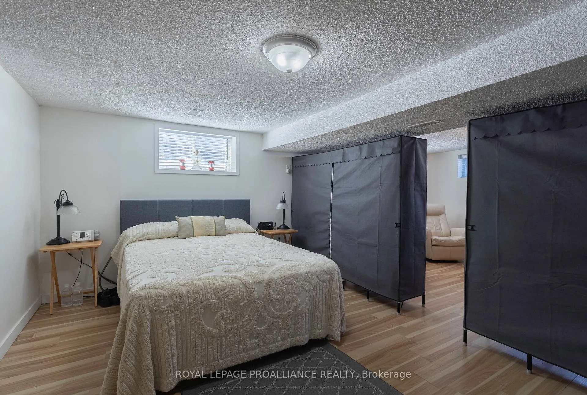 Photo 13 of 26 Cloverleaf Drive, Belleville, Thurlow Ward — HOMEH