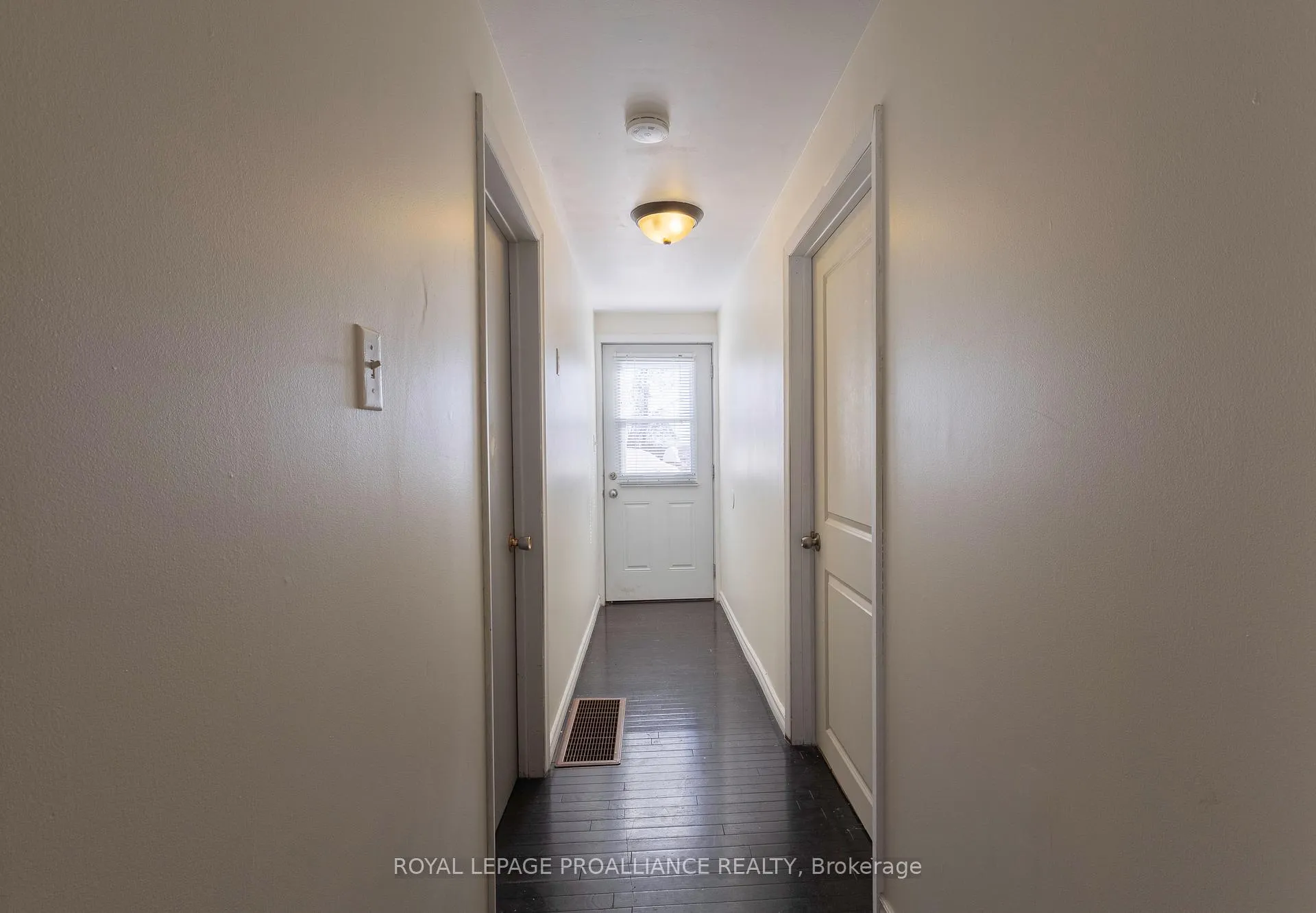 Photo 21 of 26 Cloverleaf Drive, Belleville, Thurlow Ward — HOMEH