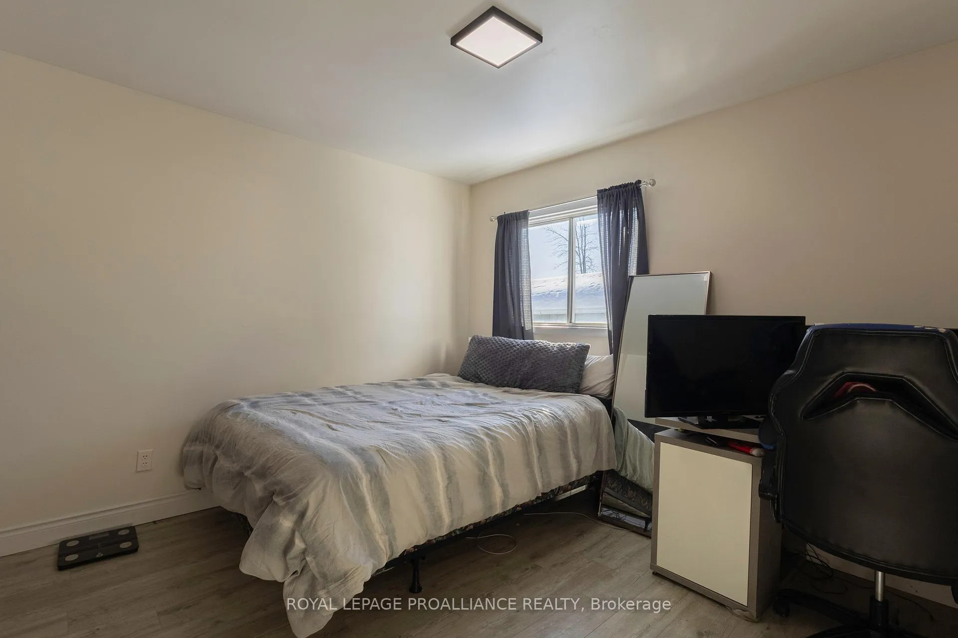 Photo 22 of 26 Cloverleaf Drive, Belleville, Thurlow Ward — HOMEH