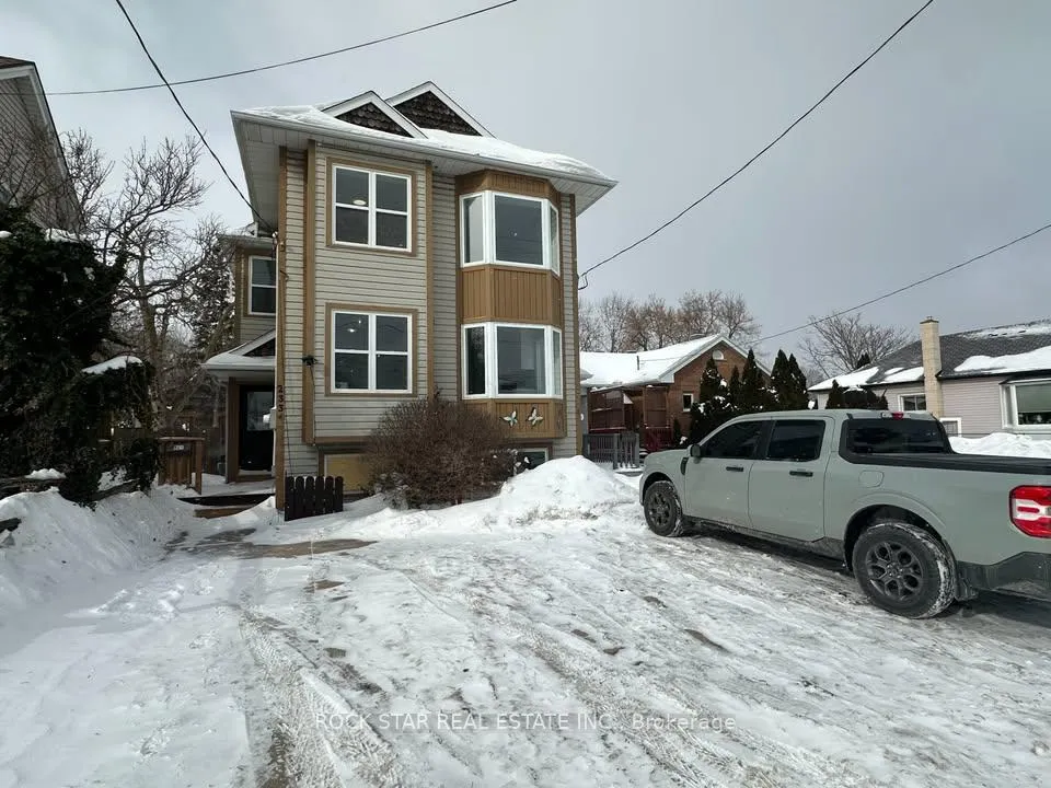 Photo 2 of Unit A, 233-A Vine Street, St. Catharines, Fairview — HOMEH