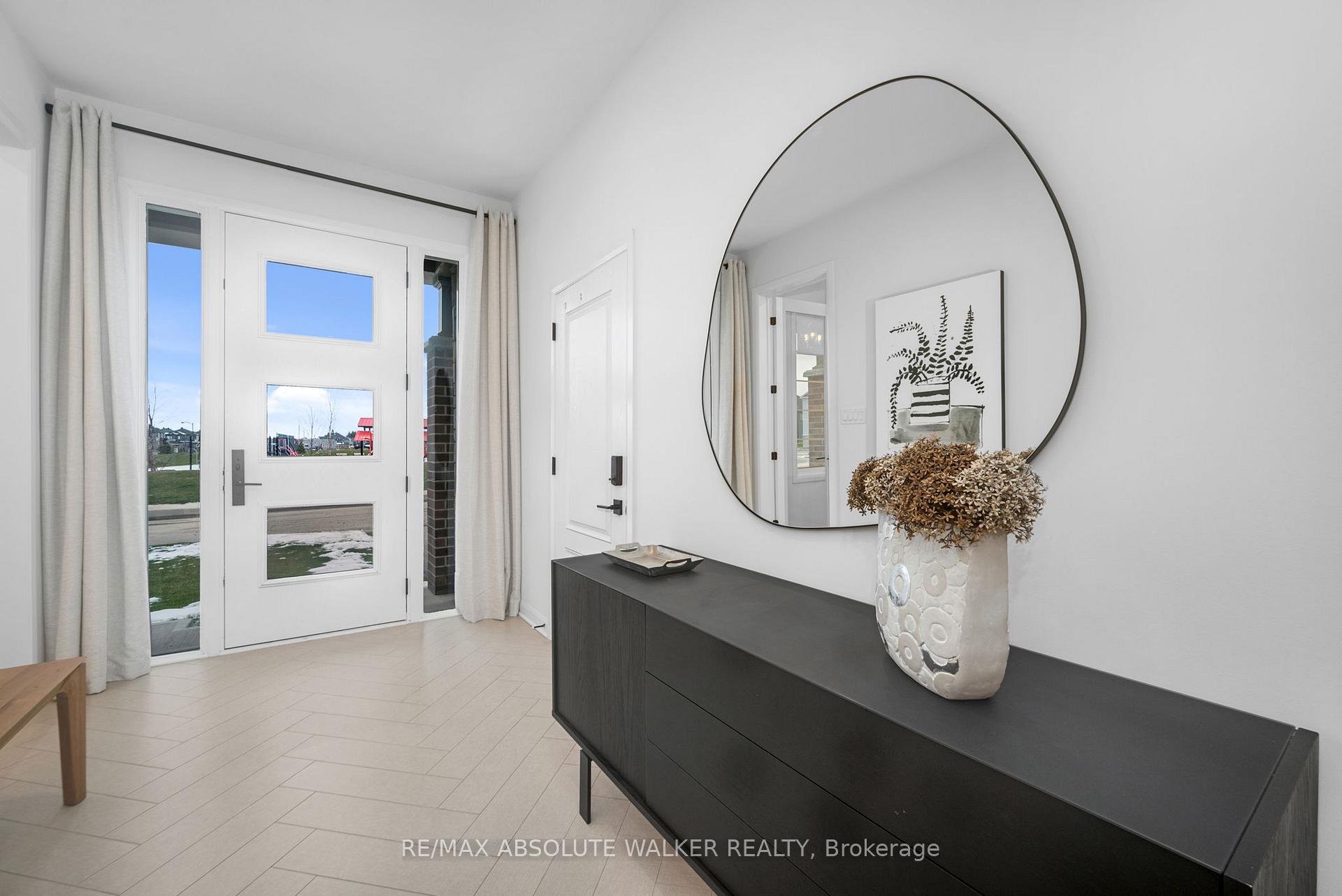 Photo 3 of 2055 Wanderer Avenue, Ottawa, Mahogany Community — HOMEH
