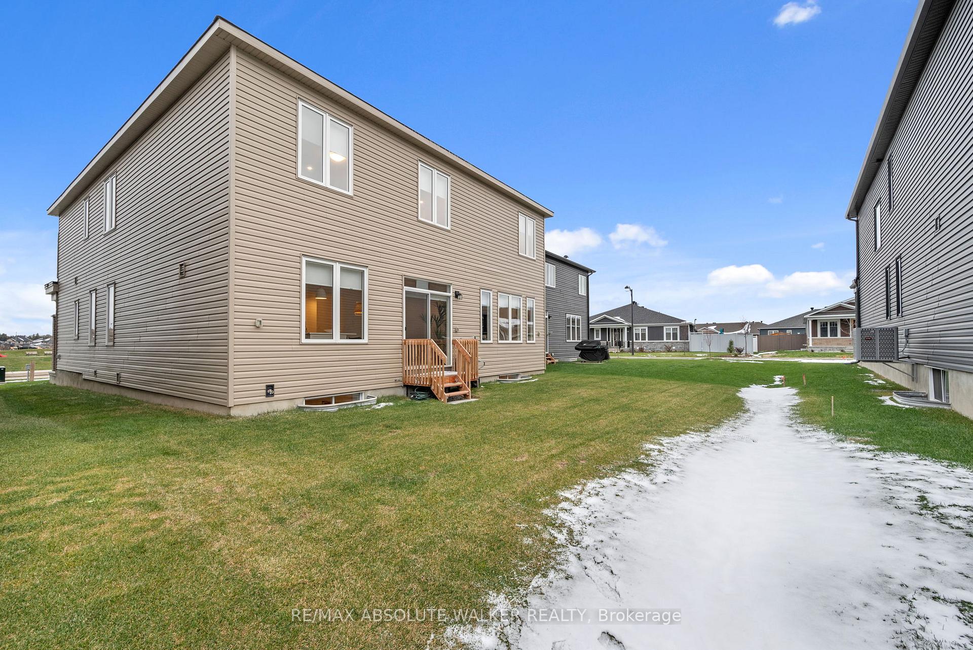 Photo 42 of 2055 Wanderer Avenue, Ottawa, Mahogany Community — HOMEH