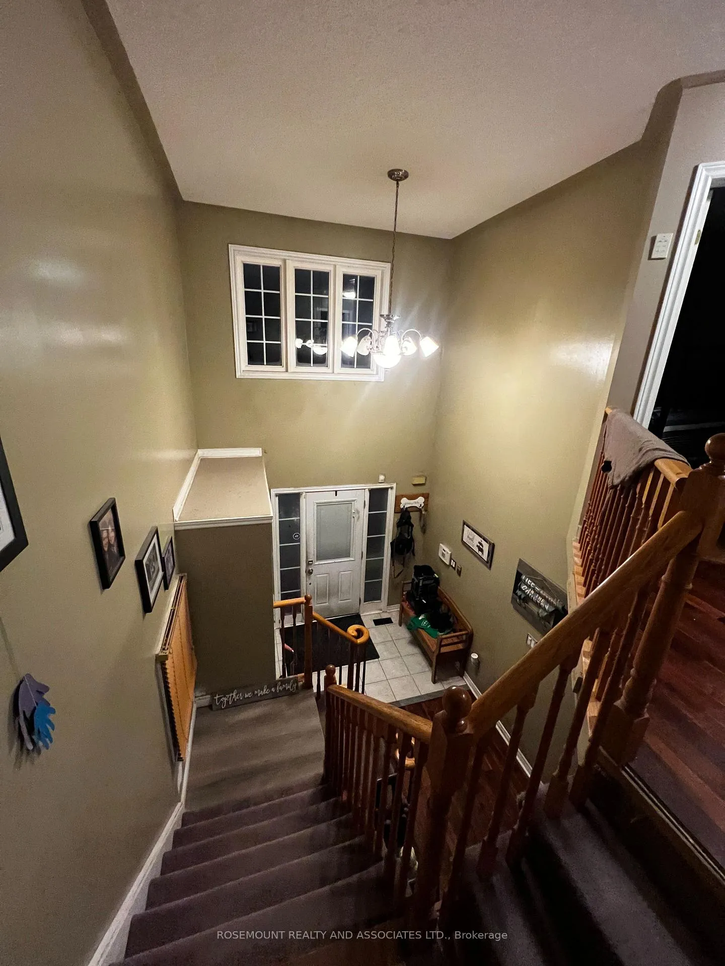 Photo 2 of 52 Eastfield Crescent, Clarington, Courtice — HOMEH