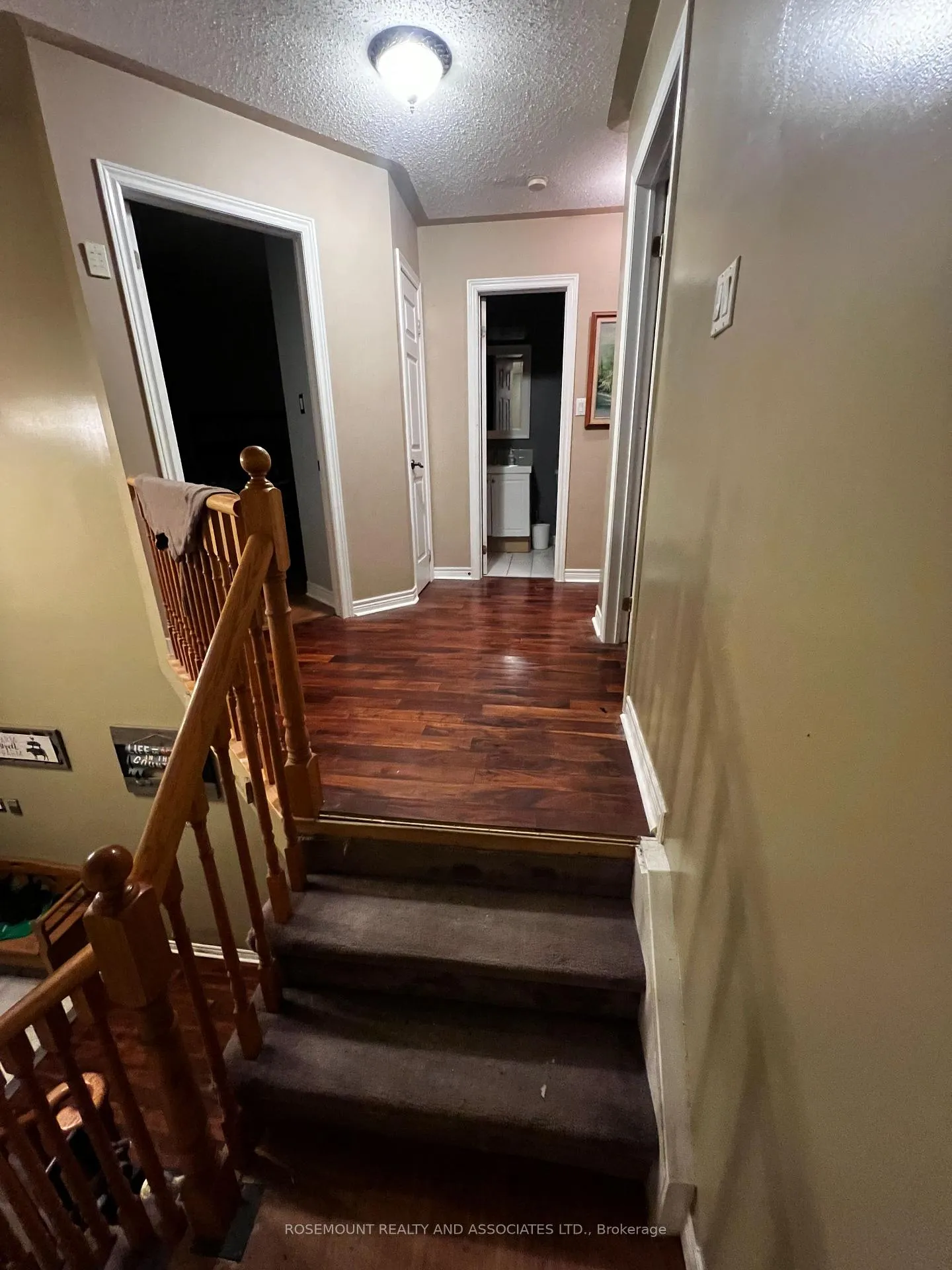 Photo 3 of 52 Eastfield Crescent, Clarington, Courtice — HOMEH