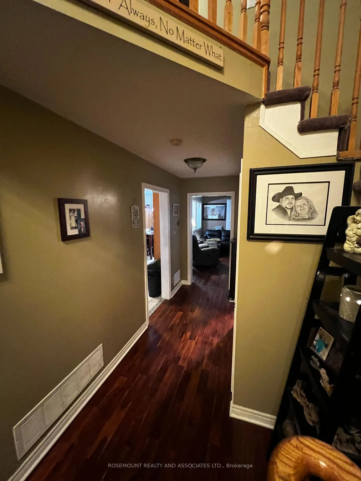 Photo 5 of 52 Eastfield Crescent, Clarington, Courtice — HOMEH