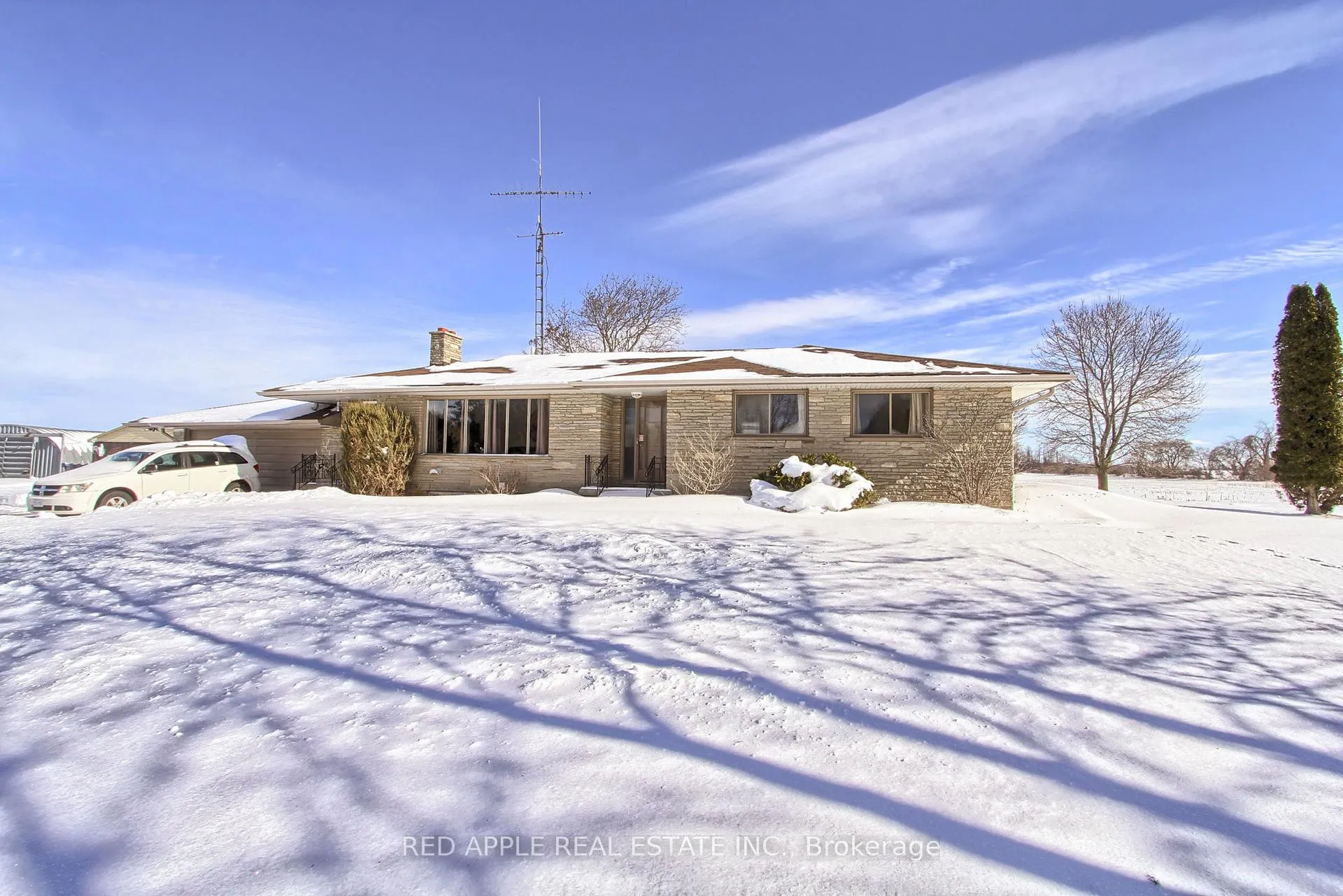 Photo 1 of 24187 Warden Avenue, Georgina, Belhaven — HOMEH