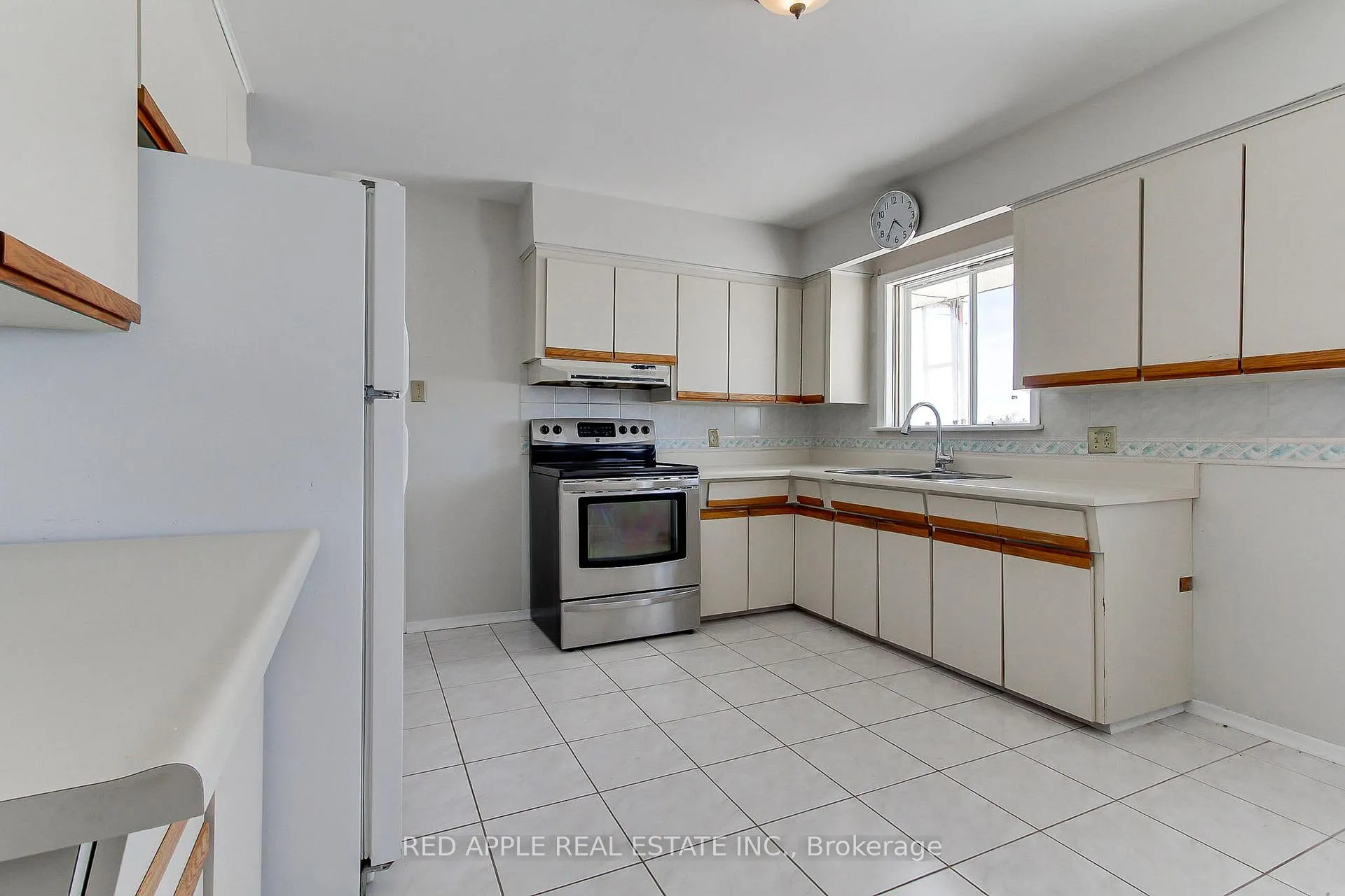 Photo 5 of 24187 Warden Avenue, Georgina, Belhaven — HOMEH