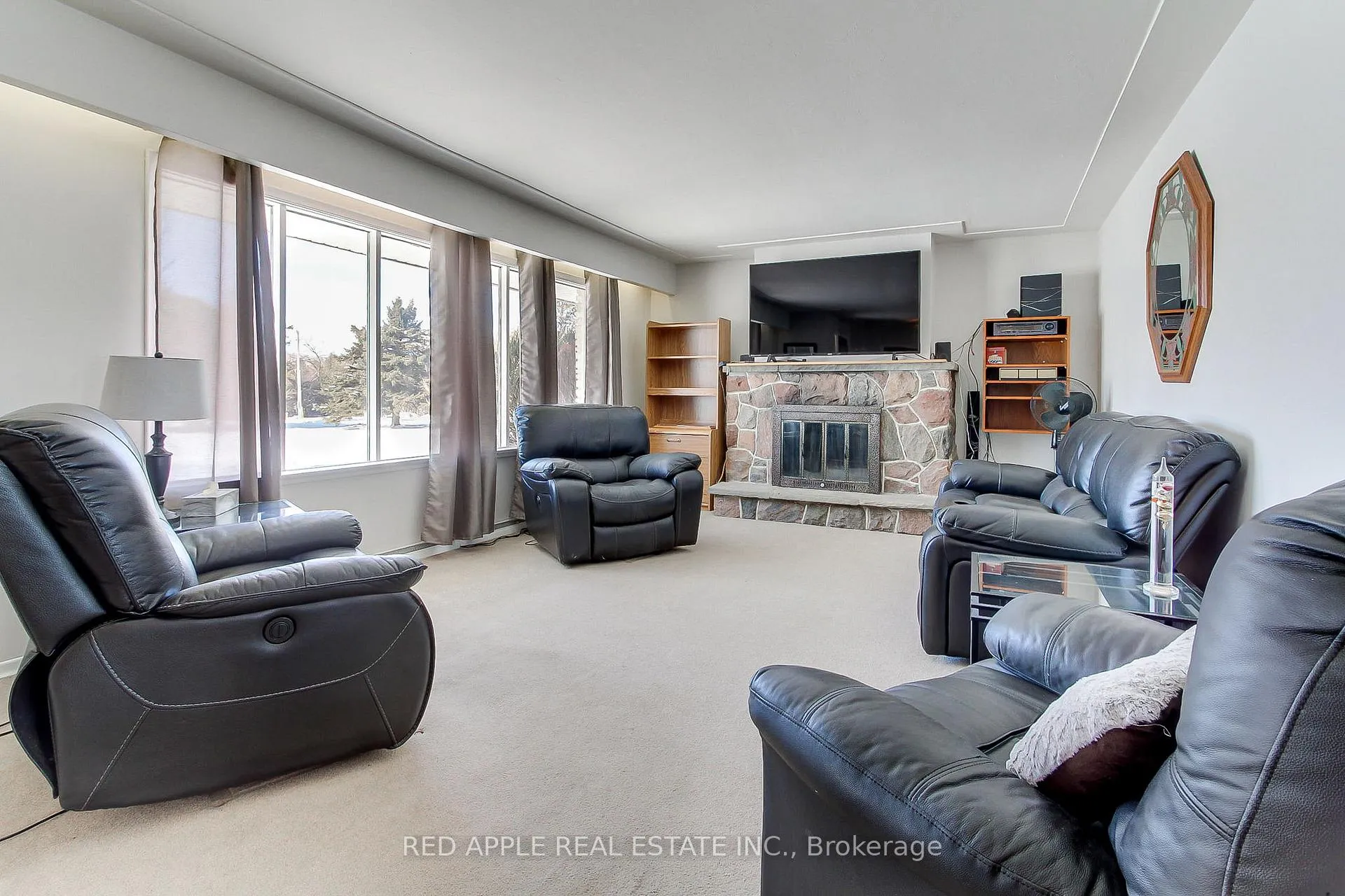 Photo 10 of 24187 Warden Avenue, Georgina, Belhaven — HOMEH
