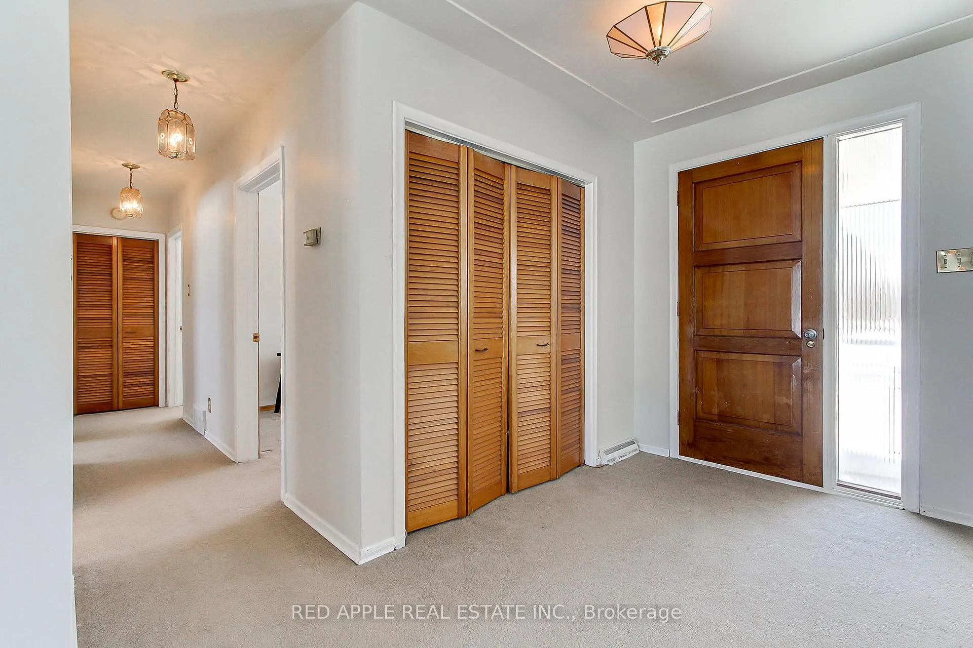 Photo 12 of 24187 Warden Avenue, Georgina, Belhaven — HOMEH