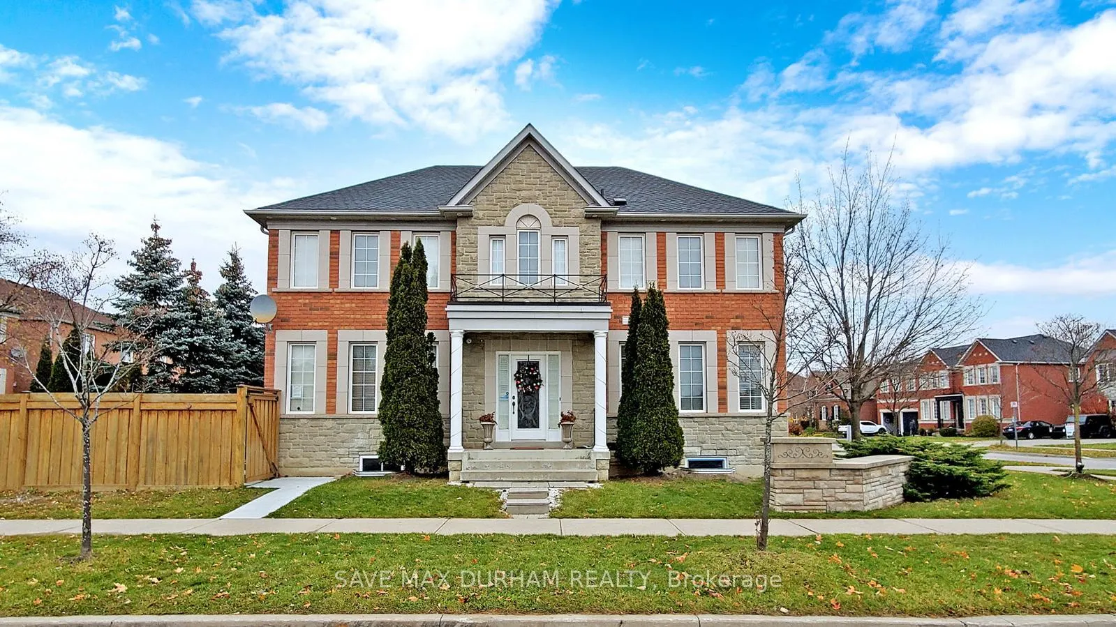Front of Unit Bsmt, 30 Williamson Drive W