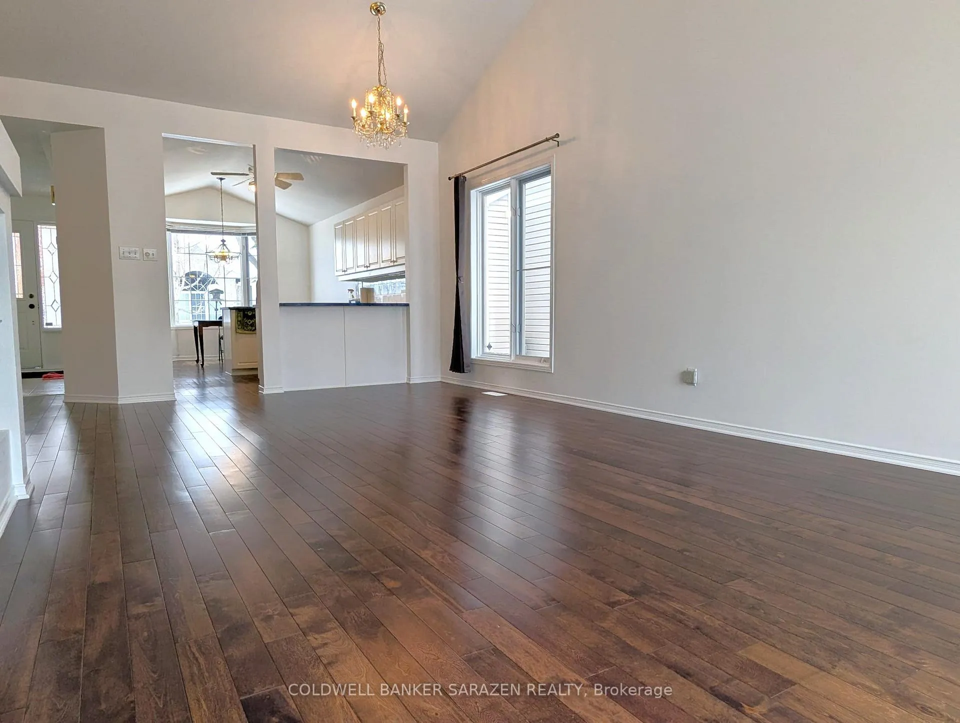 Photo 4 of 36 Westwinds Place, Ottawa, Barrhaven East — HOMEH
