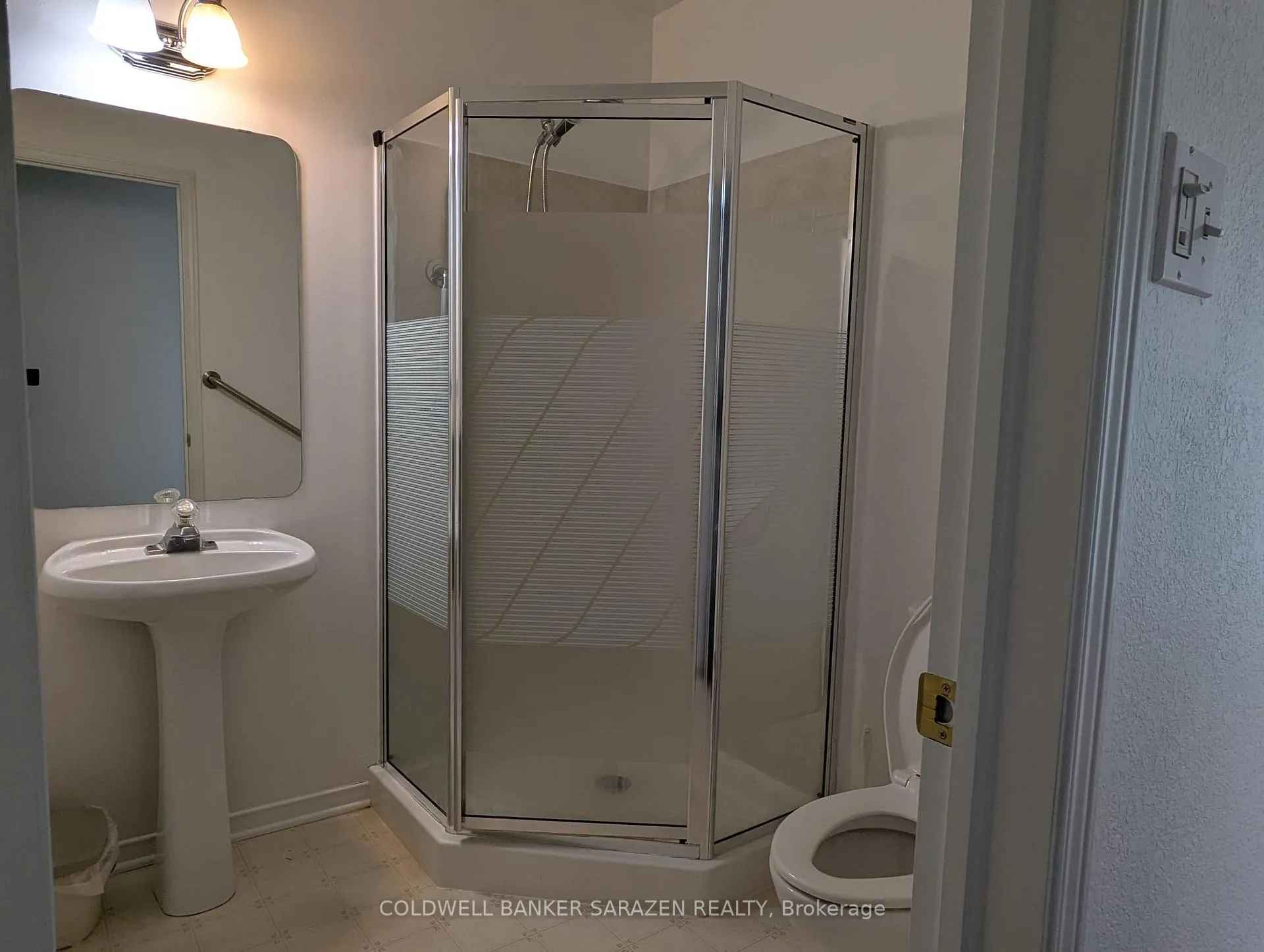 Photo 10 of 36 Westwinds Place, Ottawa, Barrhaven East — HOMEH