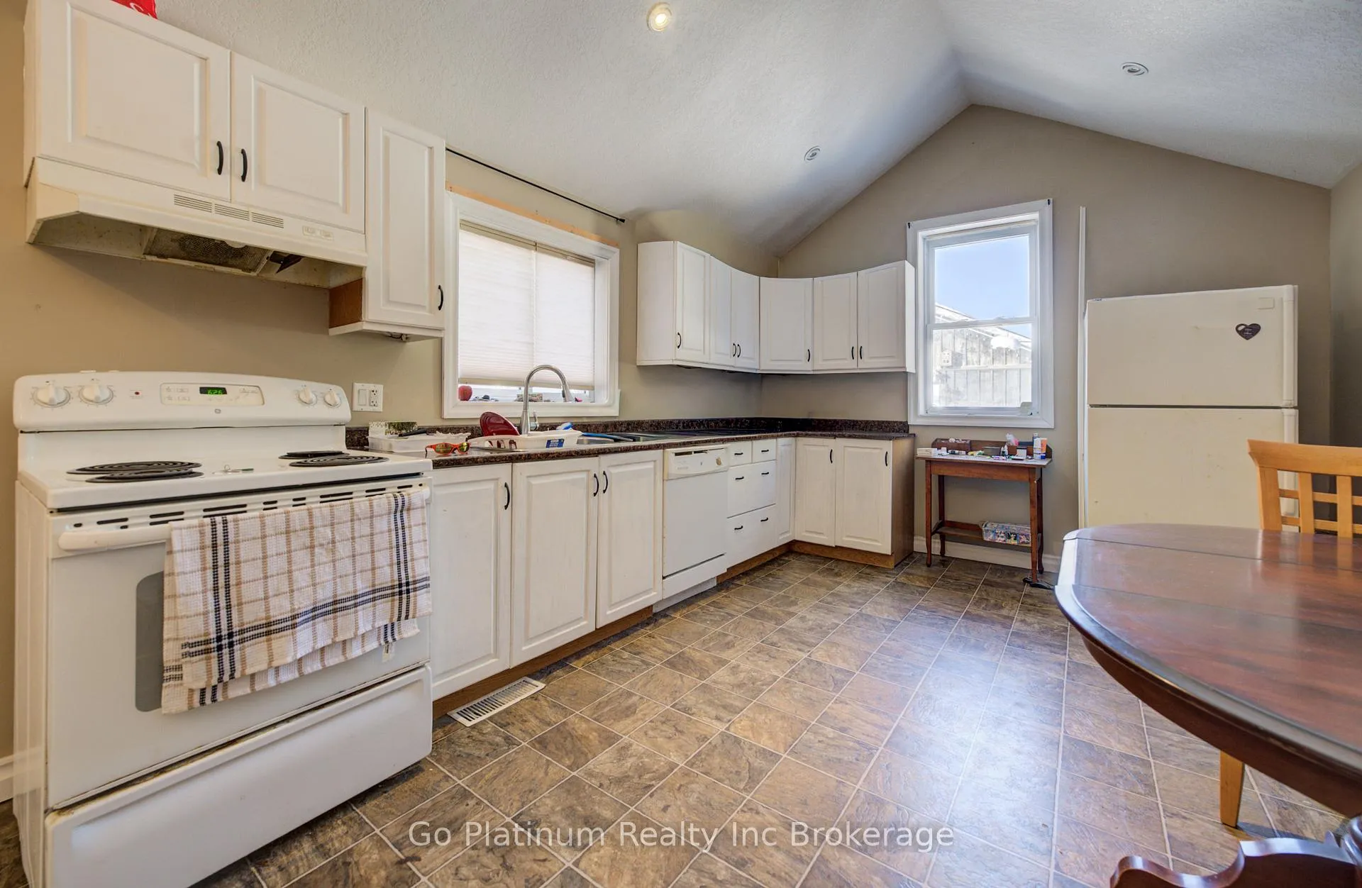 Photo 5 of 616 Main Street S, Norwich, Burgessville — HOMEH