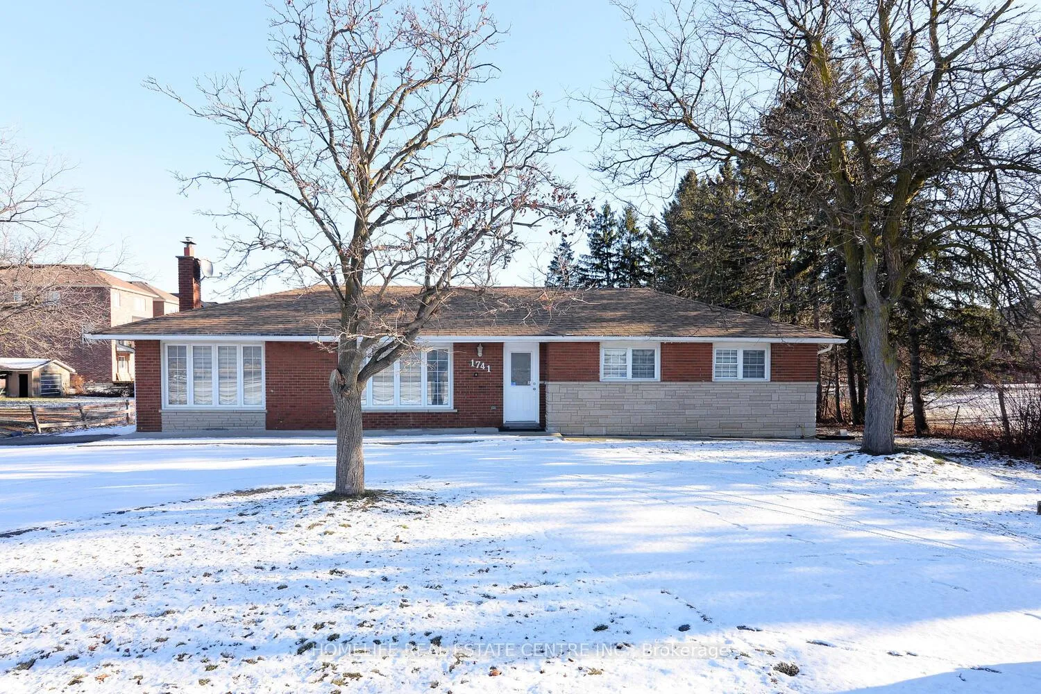 Front of 1741 Countryside Drive