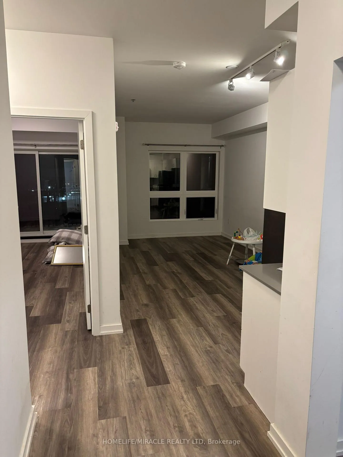 Photo 1 of Unit 326, 430 Essa Road, Barrie, Holly — HOMEH