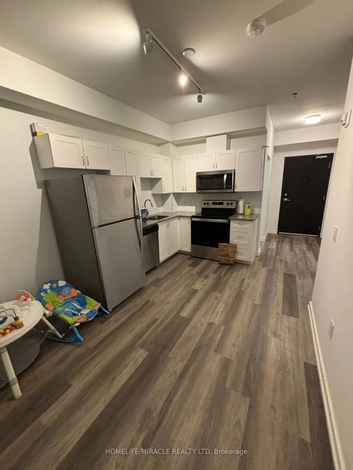 Photo 3 of Unit 326, 430 Essa Road, Barrie, Holly — HOMEH