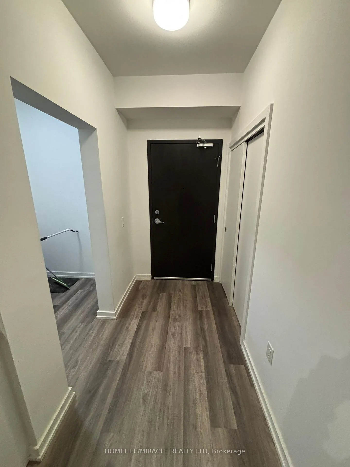 Photo 5 of Unit 326, 430 Essa Road, Barrie, Holly — HOMEH