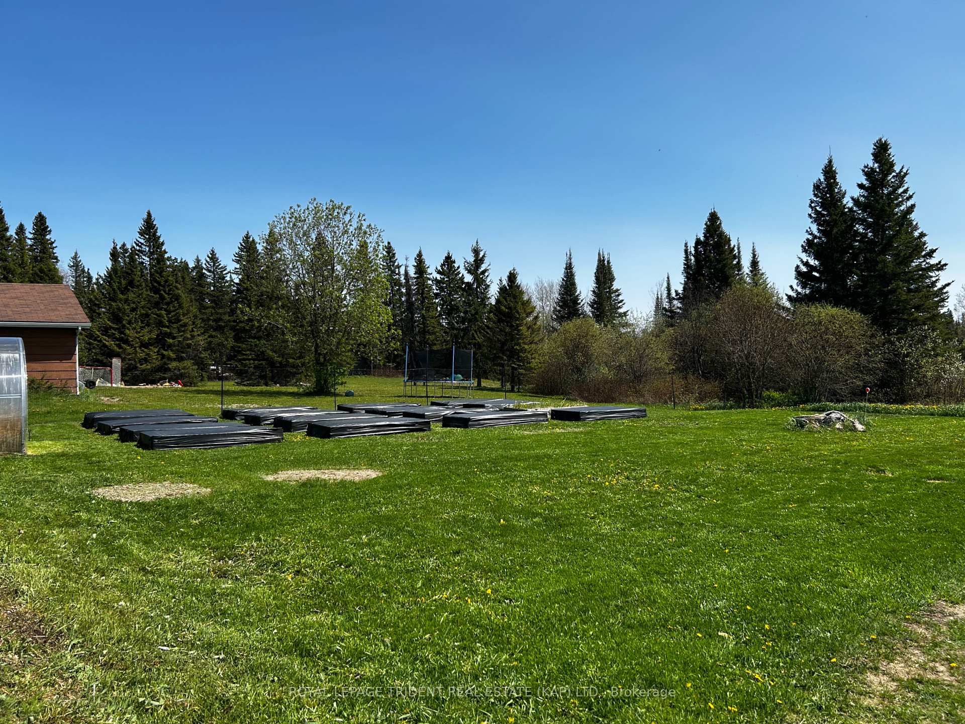 Photo 4 of 106 Mitchell Road, Kapuskasing — HOMEH