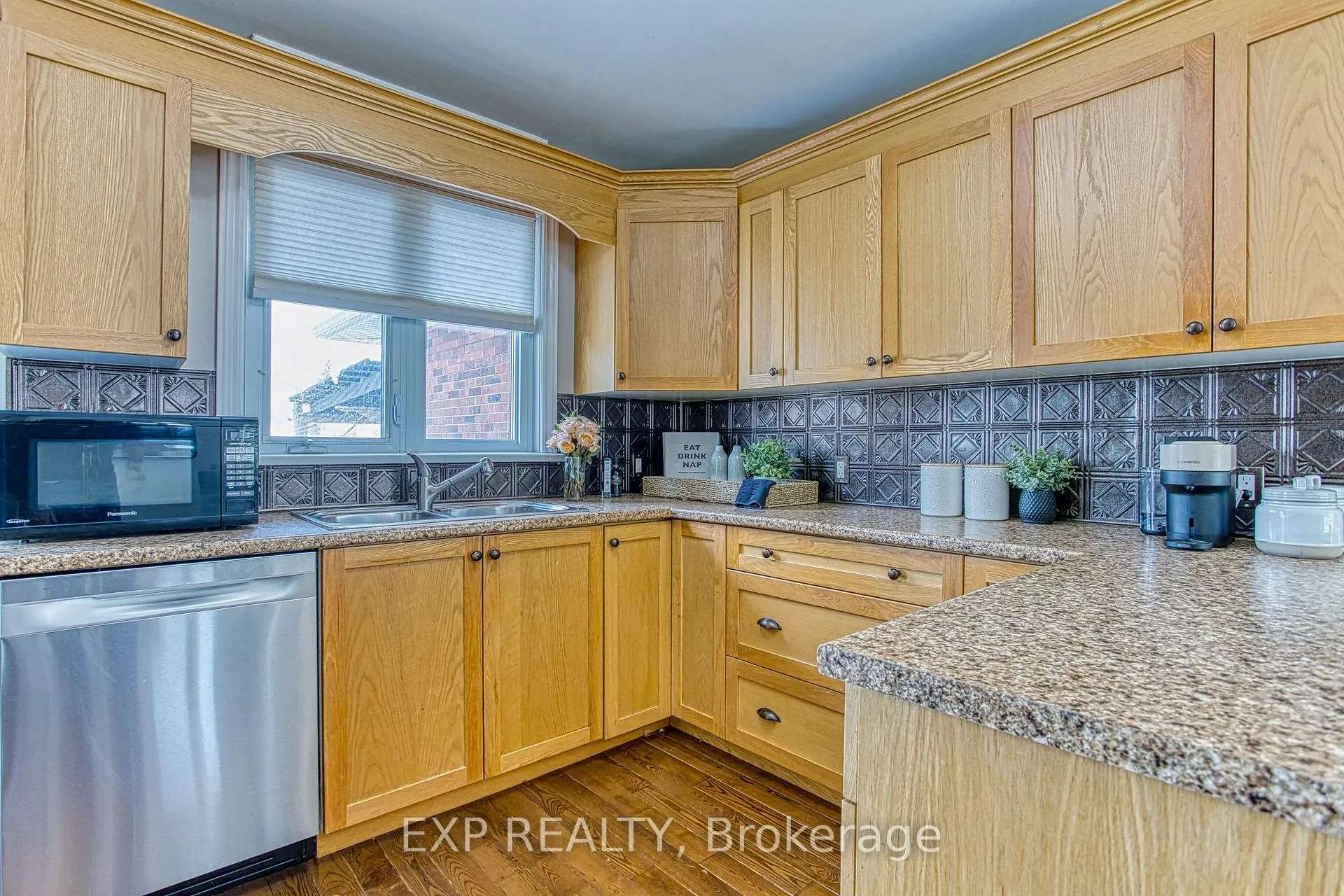 Photo 7 of 15 Passmore Street, Hamilton, Stoney Creek — HOMEH