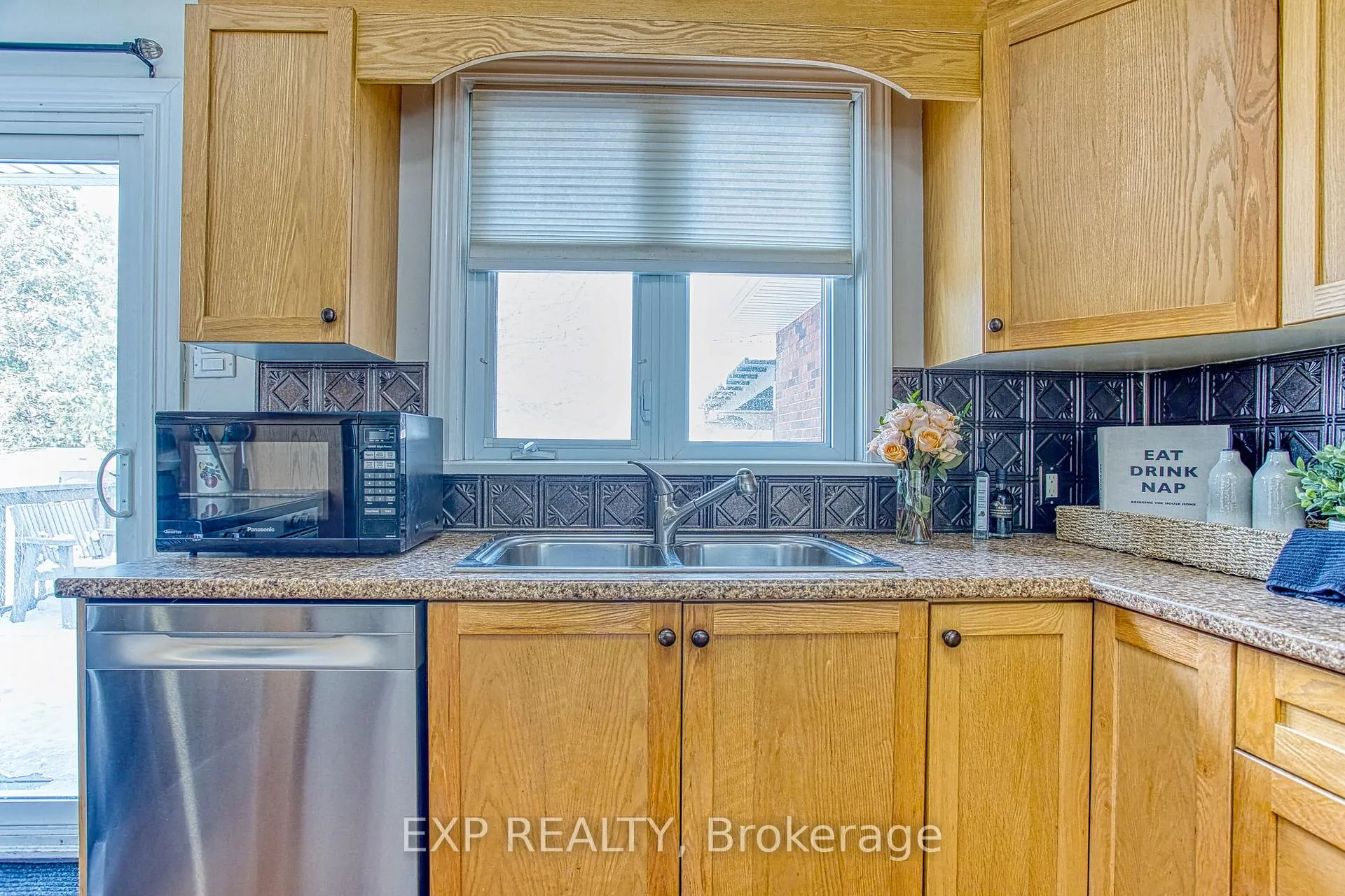 Photo 8 of 15 Passmore Street, Hamilton, Stoney Creek — HOMEH