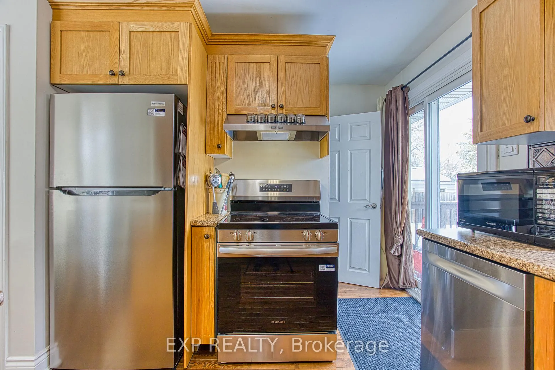 Photo 10 of 15 Passmore Street, Hamilton, Stoney Creek — HOMEH