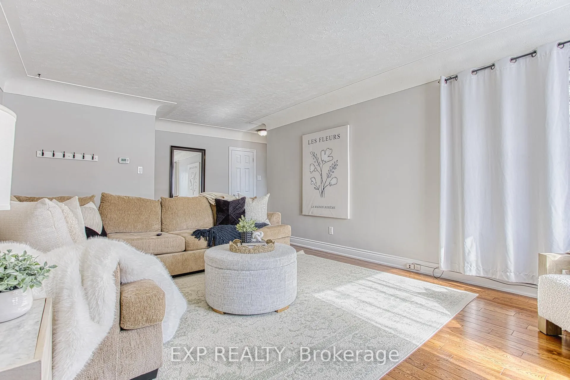 Photo 17 of 15 Passmore Street, Hamilton, Stoney Creek — HOMEH