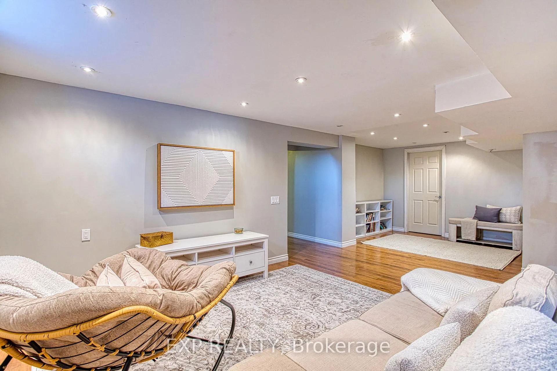 Photo 25 of 15 Passmore Street, Hamilton, Stoney Creek — HOMEH