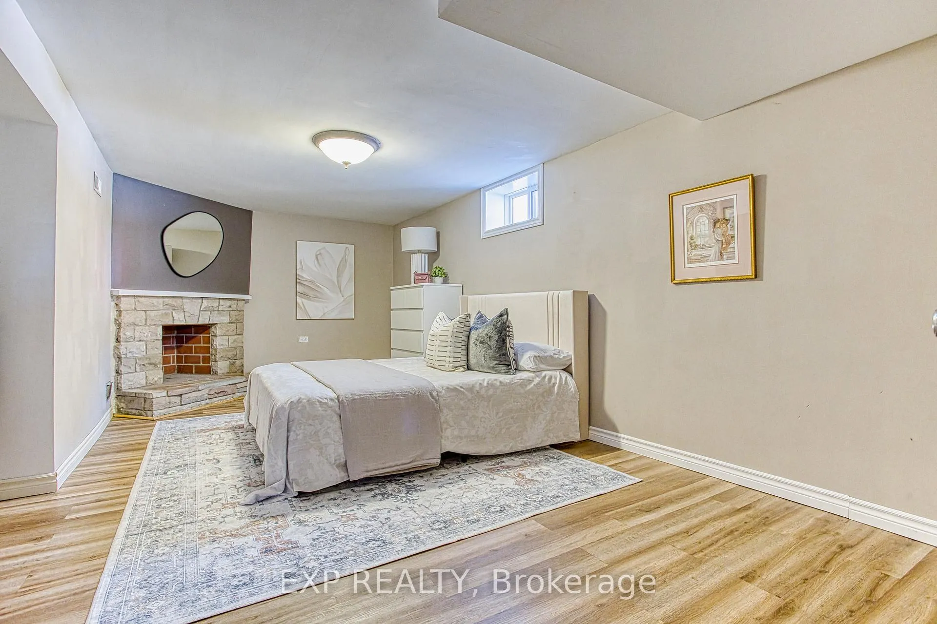 Photo 26 of 15 Passmore Street, Hamilton, Stoney Creek — HOMEH