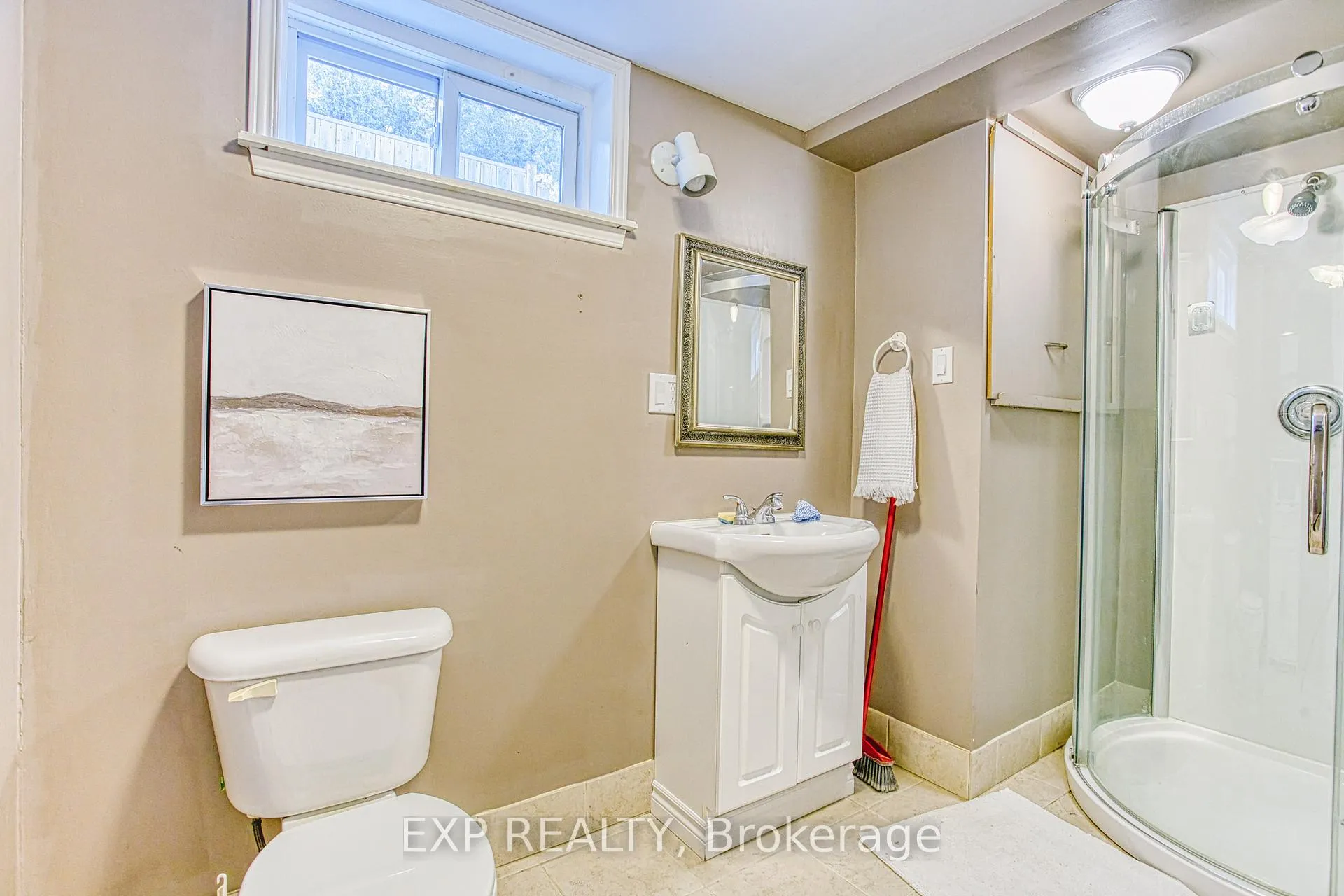 Photo 29 of 15 Passmore Street, Hamilton, Stoney Creek — HOMEH