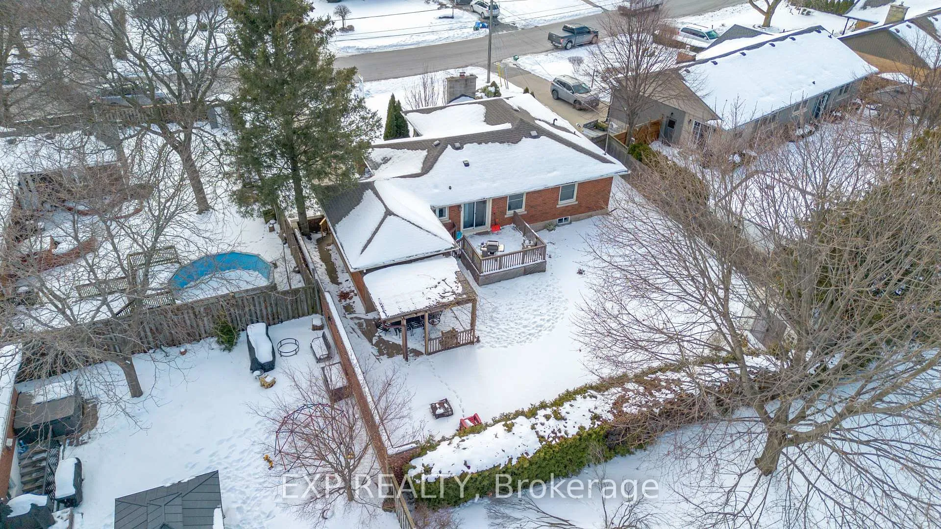 Photo 35 of 15 Passmore Street, Hamilton, Stoney Creek — HOMEH