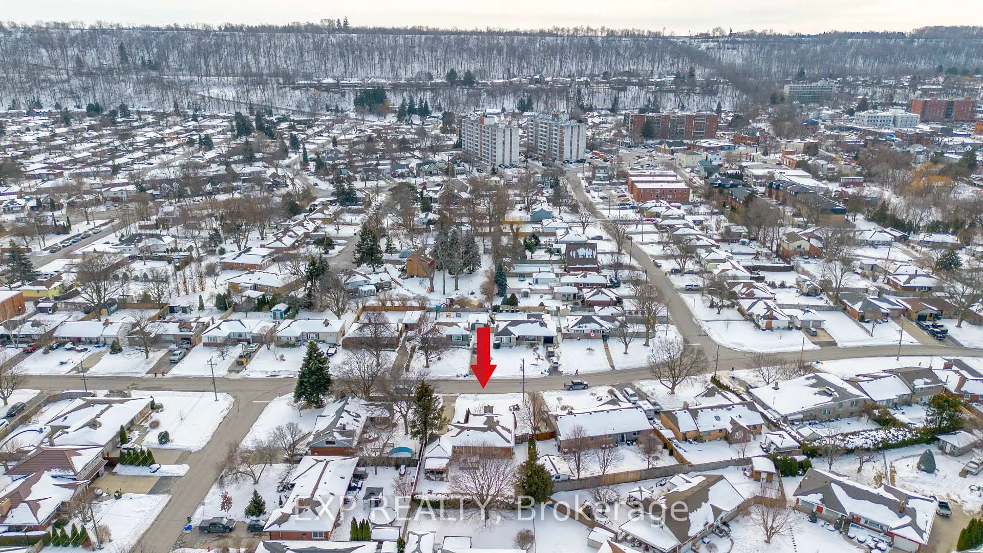 Photo 37 of 15 Passmore Street, Hamilton, Stoney Creek — HOMEH