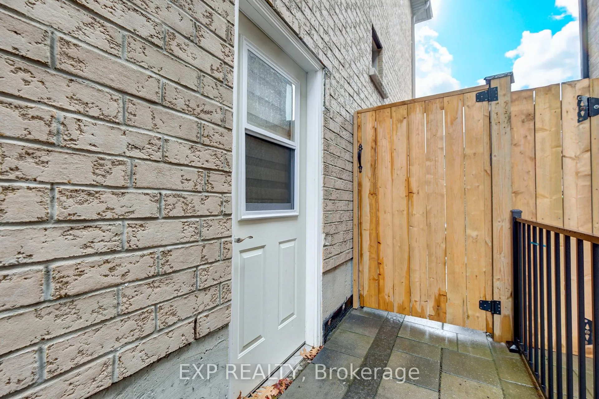 Photo 21 of 1343 Lawson Street, Innisfil, Alcona — HOMEH