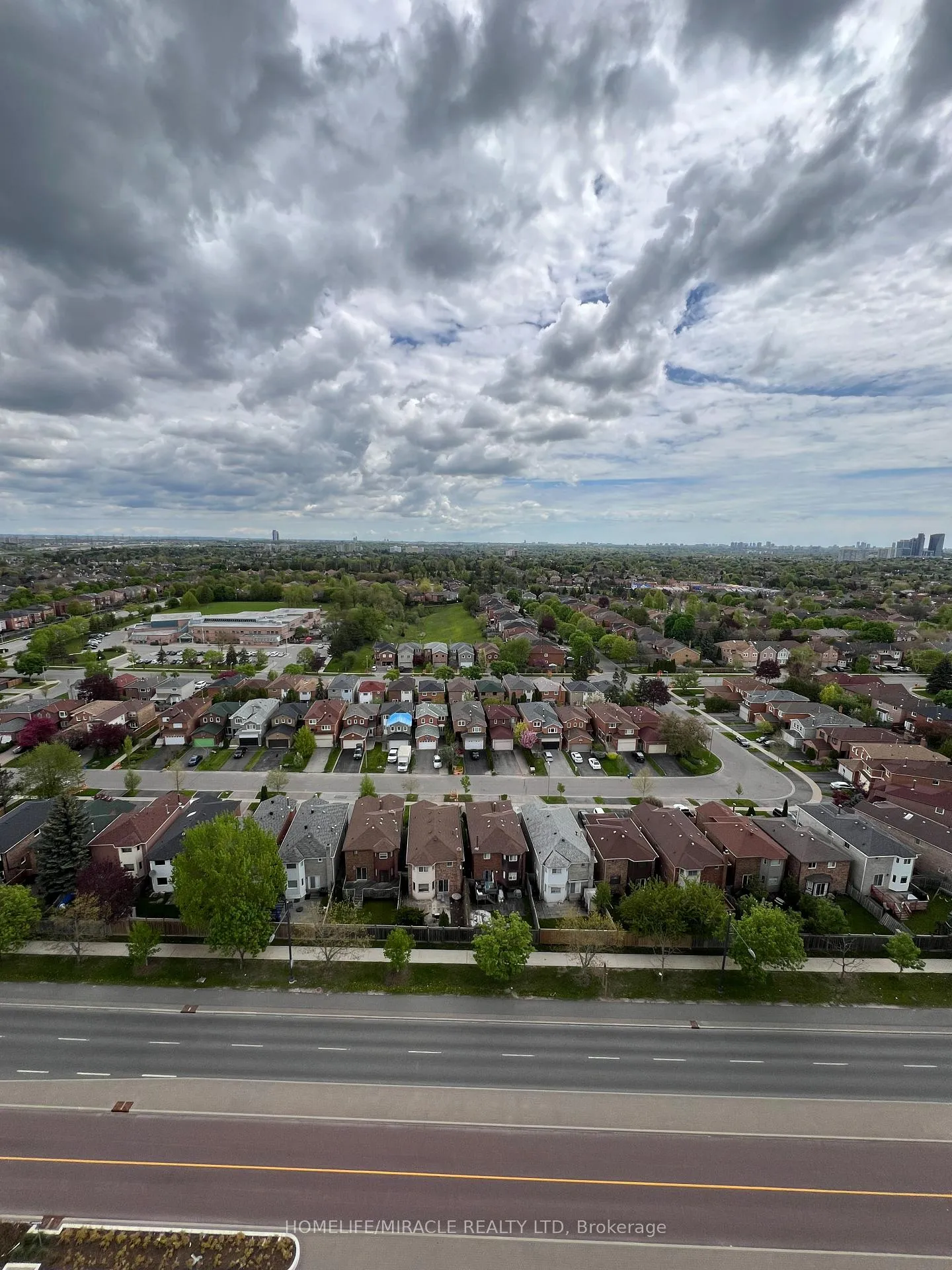 Photo 10 of Unit 1606, 7950 Bathurst Street, Vaughan, Beverley Glen — HOMEH