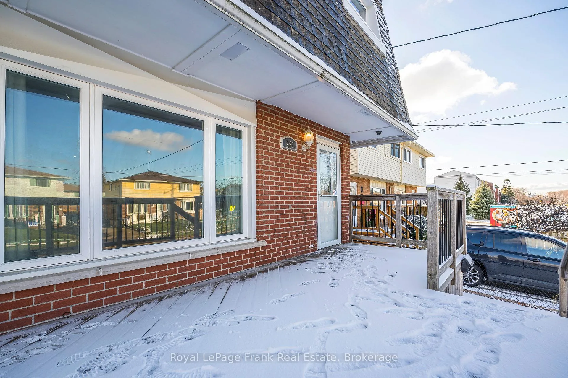 Photo 3 of 297 Porter Street, Oshawa, Lakeview — HOMEH