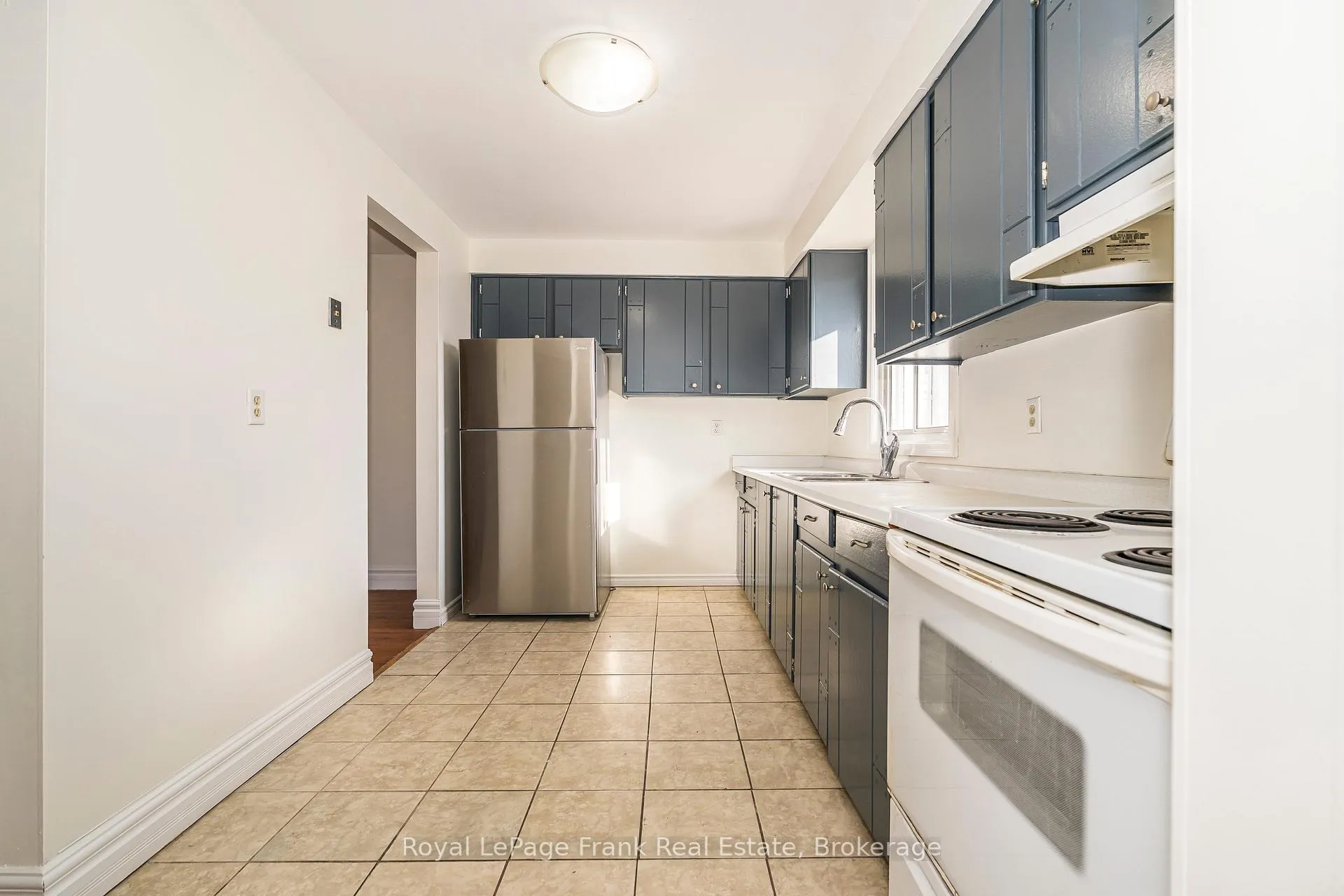 Photo 14 of 297 Porter Street, Oshawa, Lakeview — HOMEH