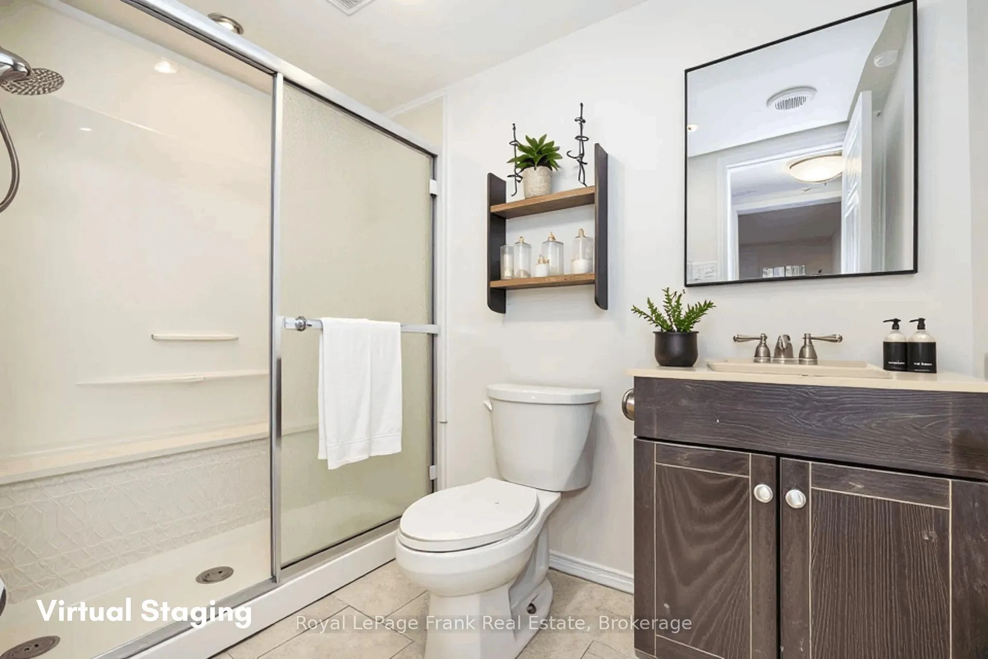 Photo 33 of 297 Porter Street, Oshawa, Lakeview — HOMEH