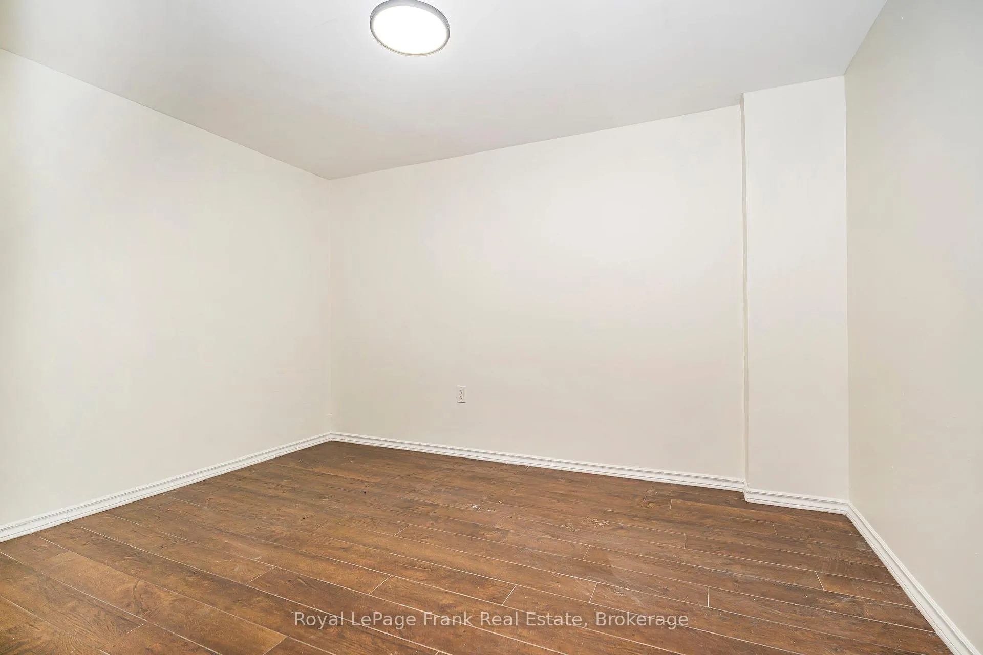 Photo 37 of 297 Porter Street, Oshawa, Lakeview — HOMEH
